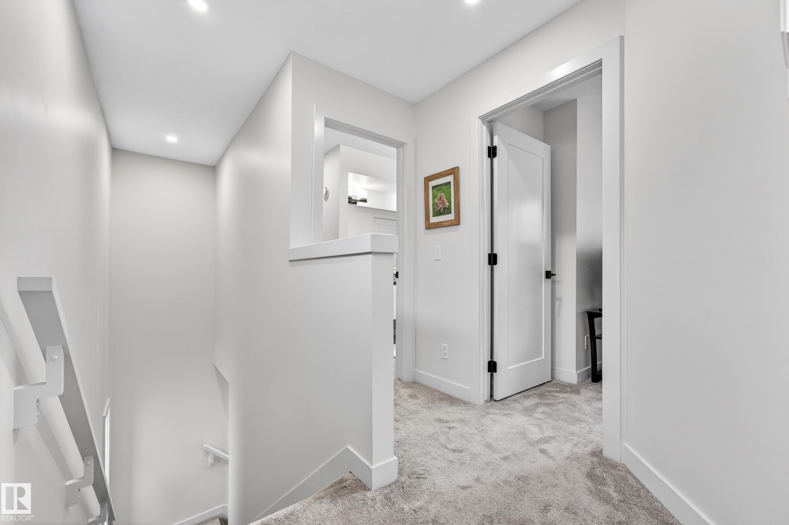 10326 160 Street Nw, Edmonton, AB - Indoor Photo Showing Other Room