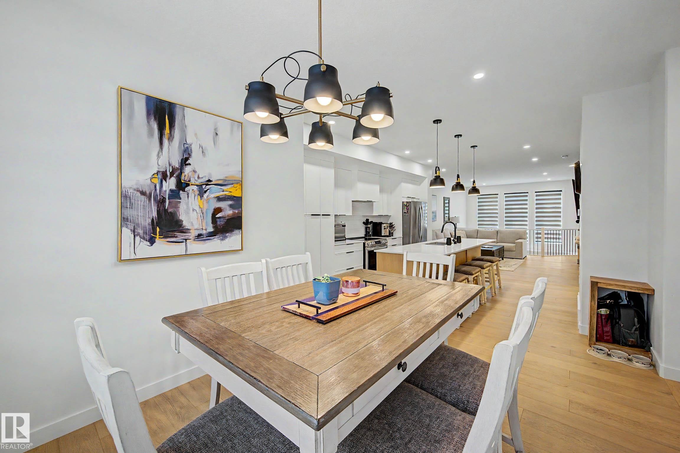 3363 Orchards Link Link Sw, Edmonton, AB - Indoor Photo Showing Dining Room