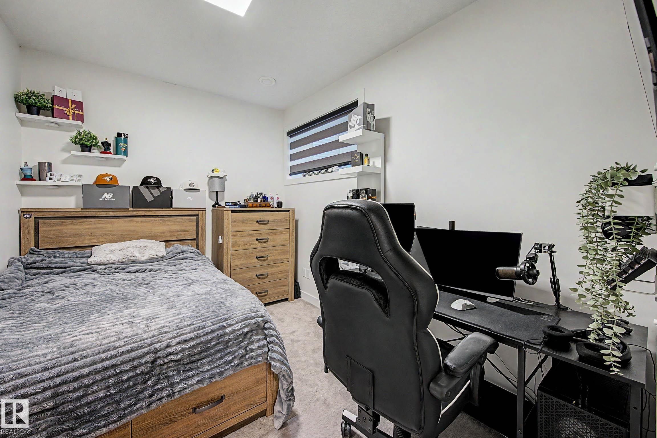 3363 Orchards Link Link Sw, Edmonton, AB - Indoor Photo Showing Bedroom