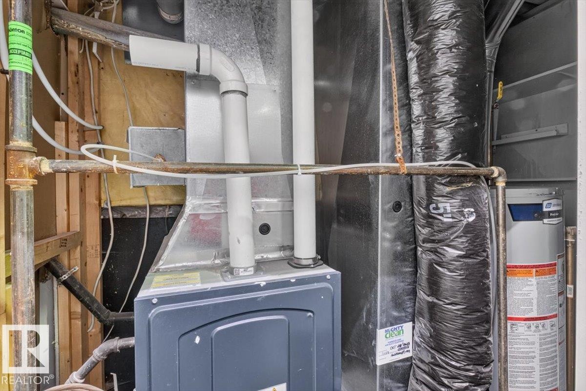Image quality insufficient for description - #18 345 Kirkness Rd Nw, Edmonton, AB - Indoor