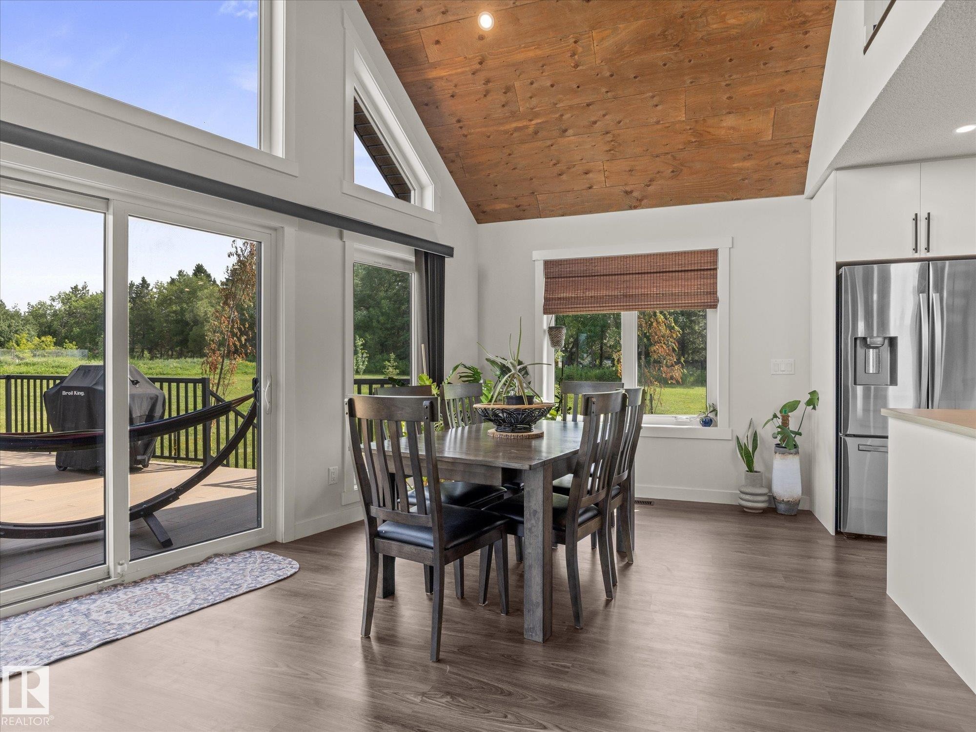 #90 50047 Rge Rd 244, Rural Leduc County, AB - Indoor Photo Showing Dining Room