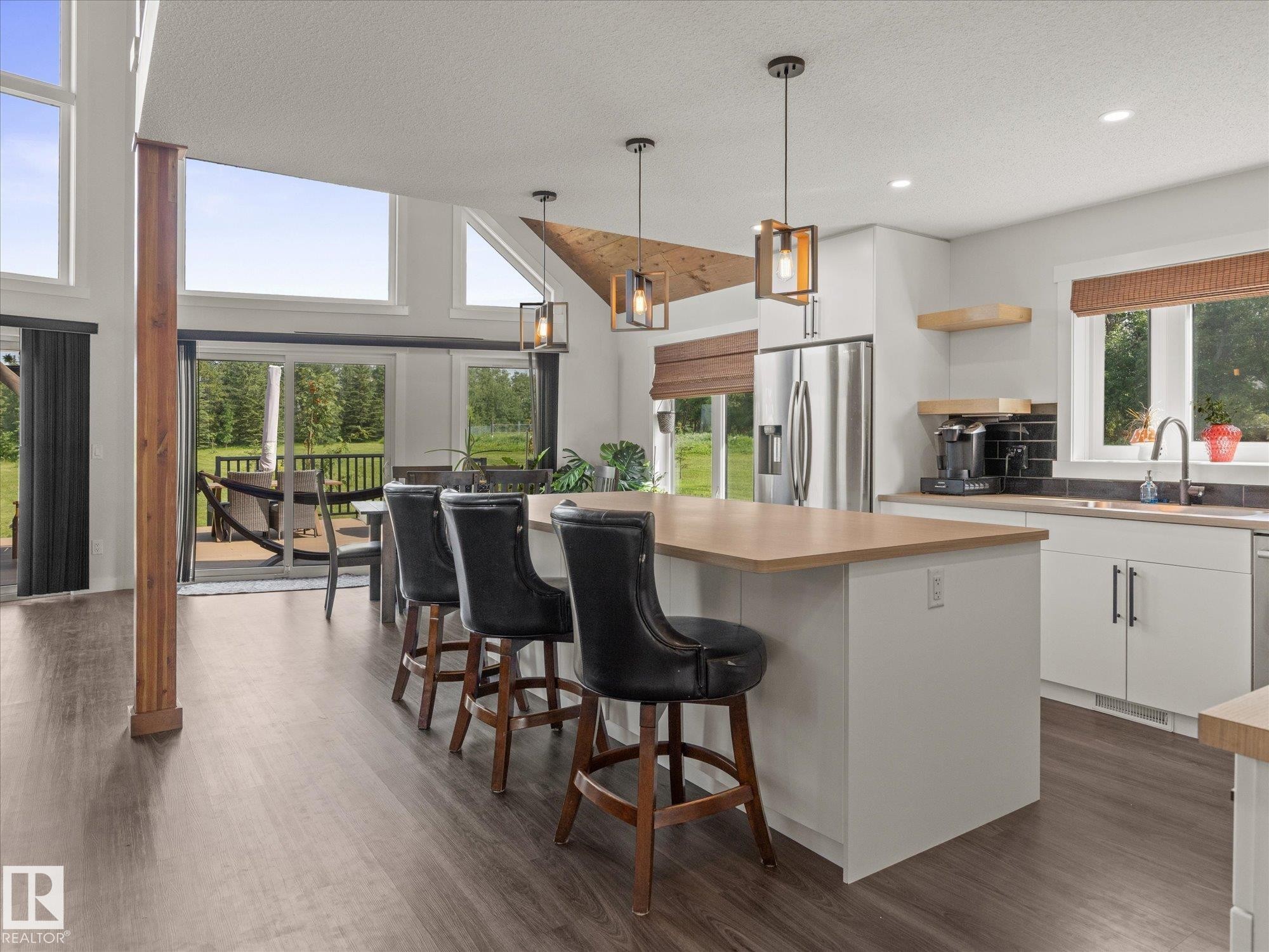 #90 50047 Rge Rd 244, Rural Leduc County, AB - Indoor