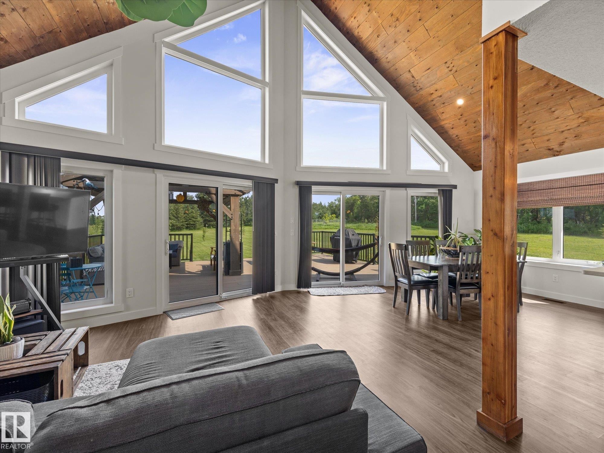 #90 50047 Rge Rd 244, Rural Leduc County, AB - Indoor