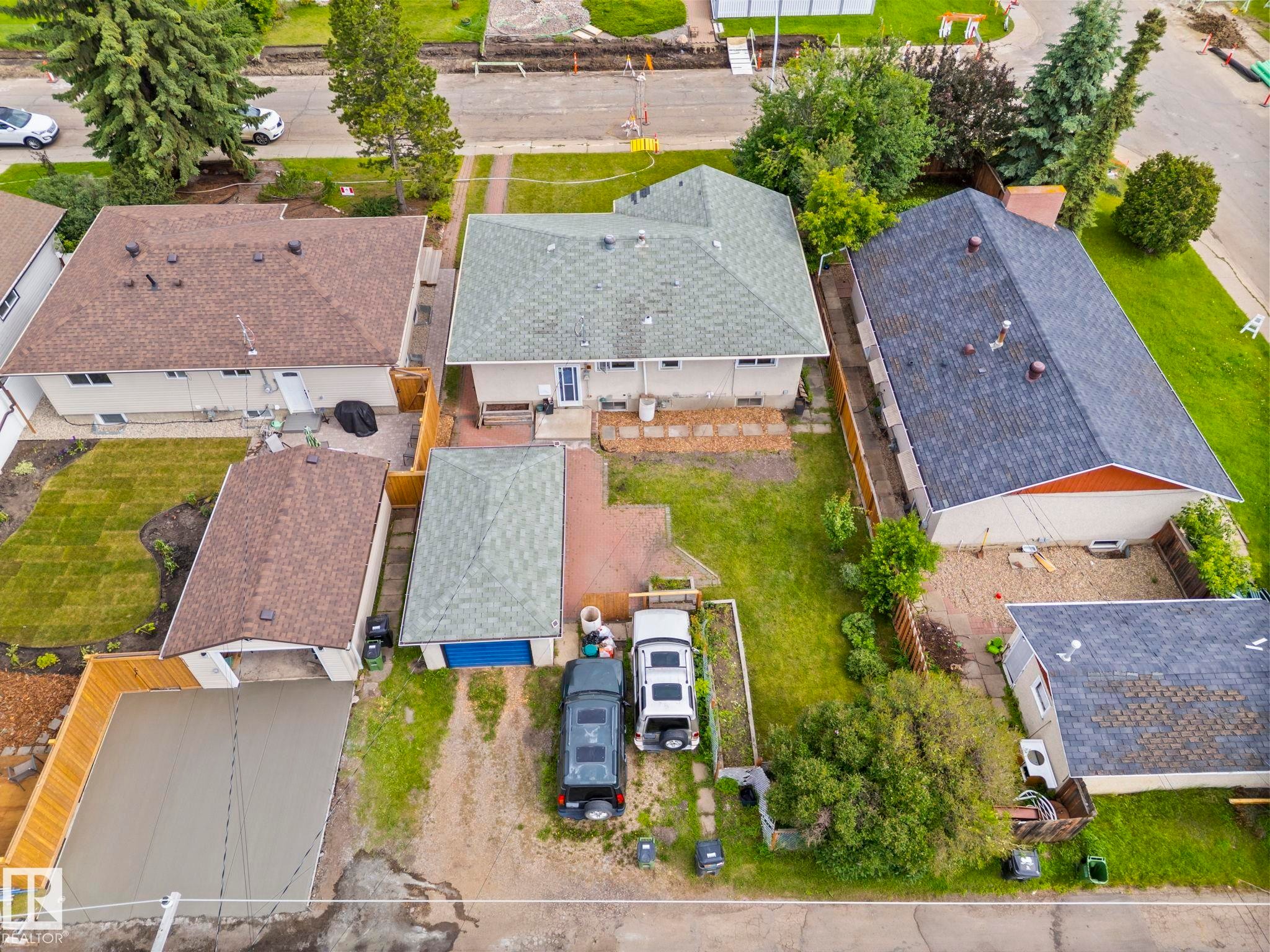 5707 95 Avenue Nw, Edmonton, AB - Outdoor With View