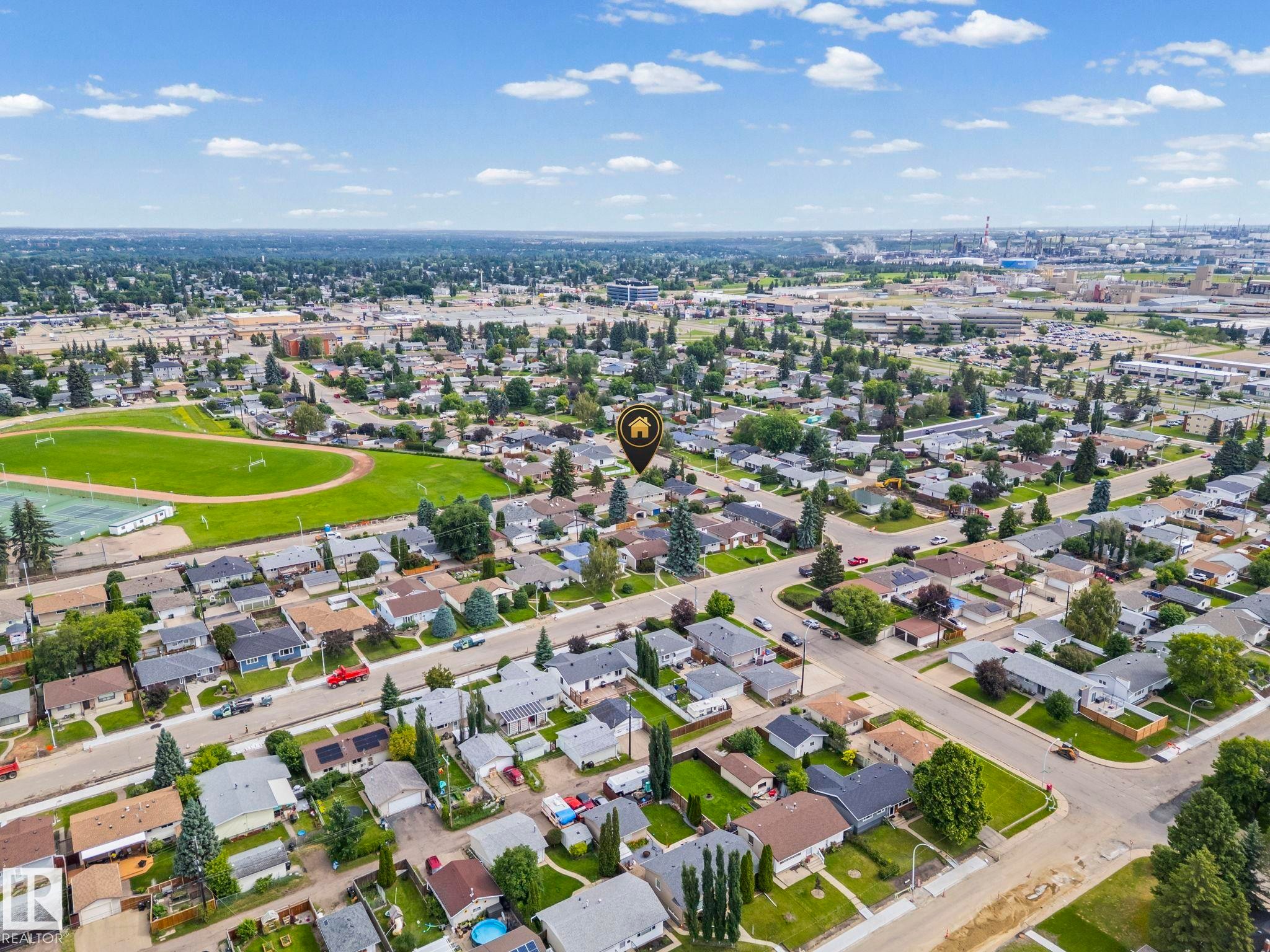 5707 95 Avenue Nw, Edmonton, AB - Outdoor With View