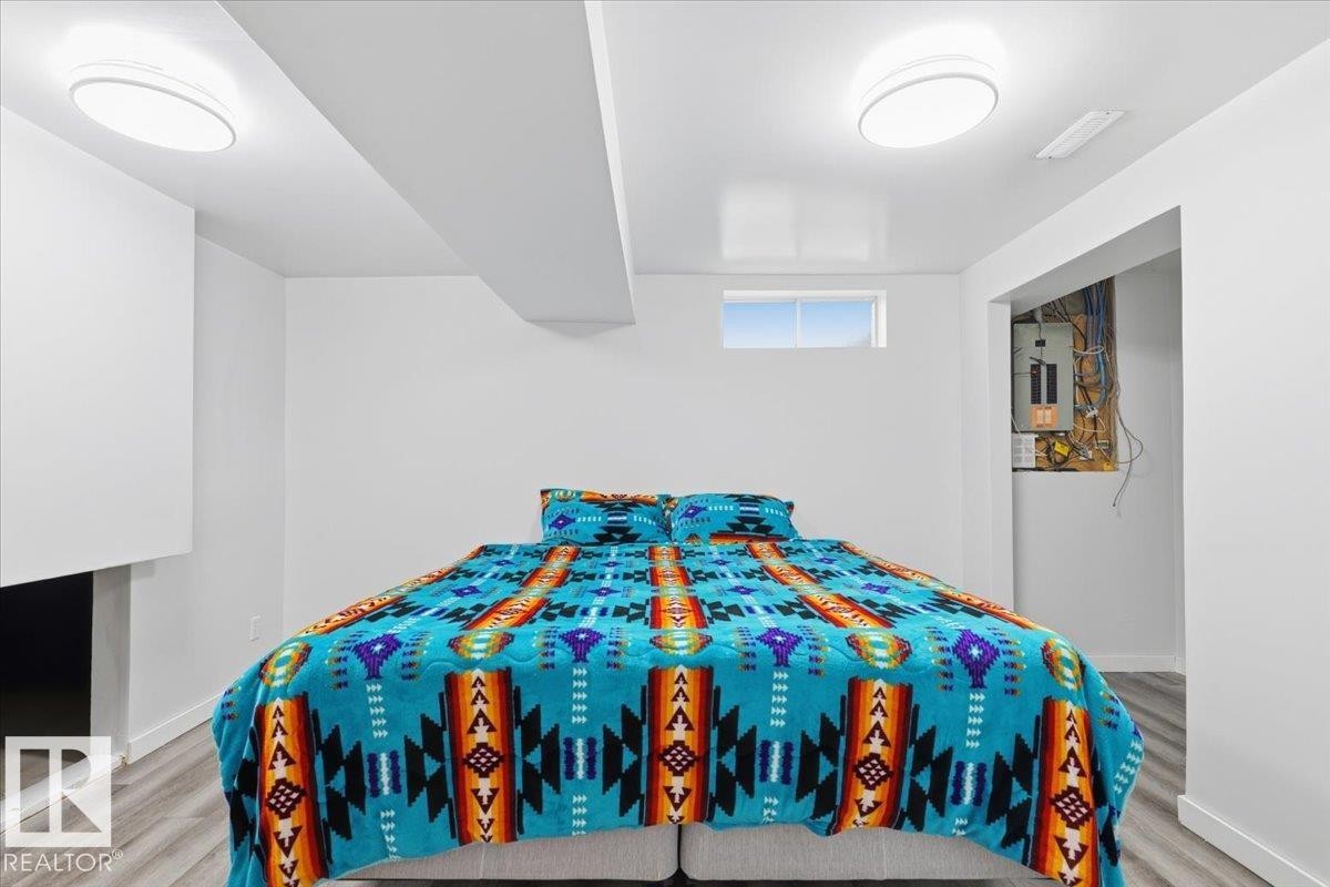 116 Cameron Crescent, Wetaskiwin, AB - Indoor Photo Showing Bedroom