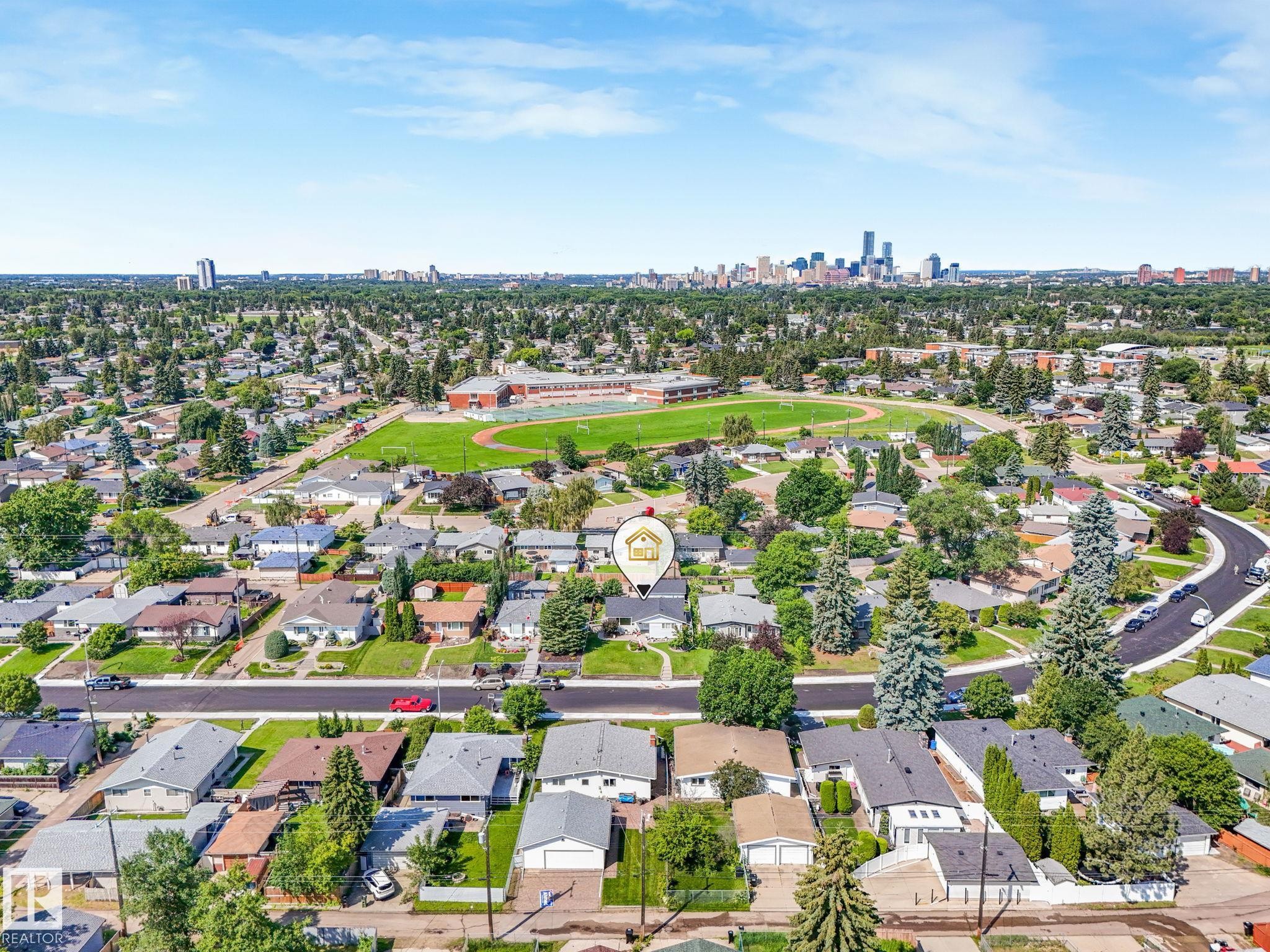 9528 54 Street Nw, Edmonton, AB - Outdoor With View
