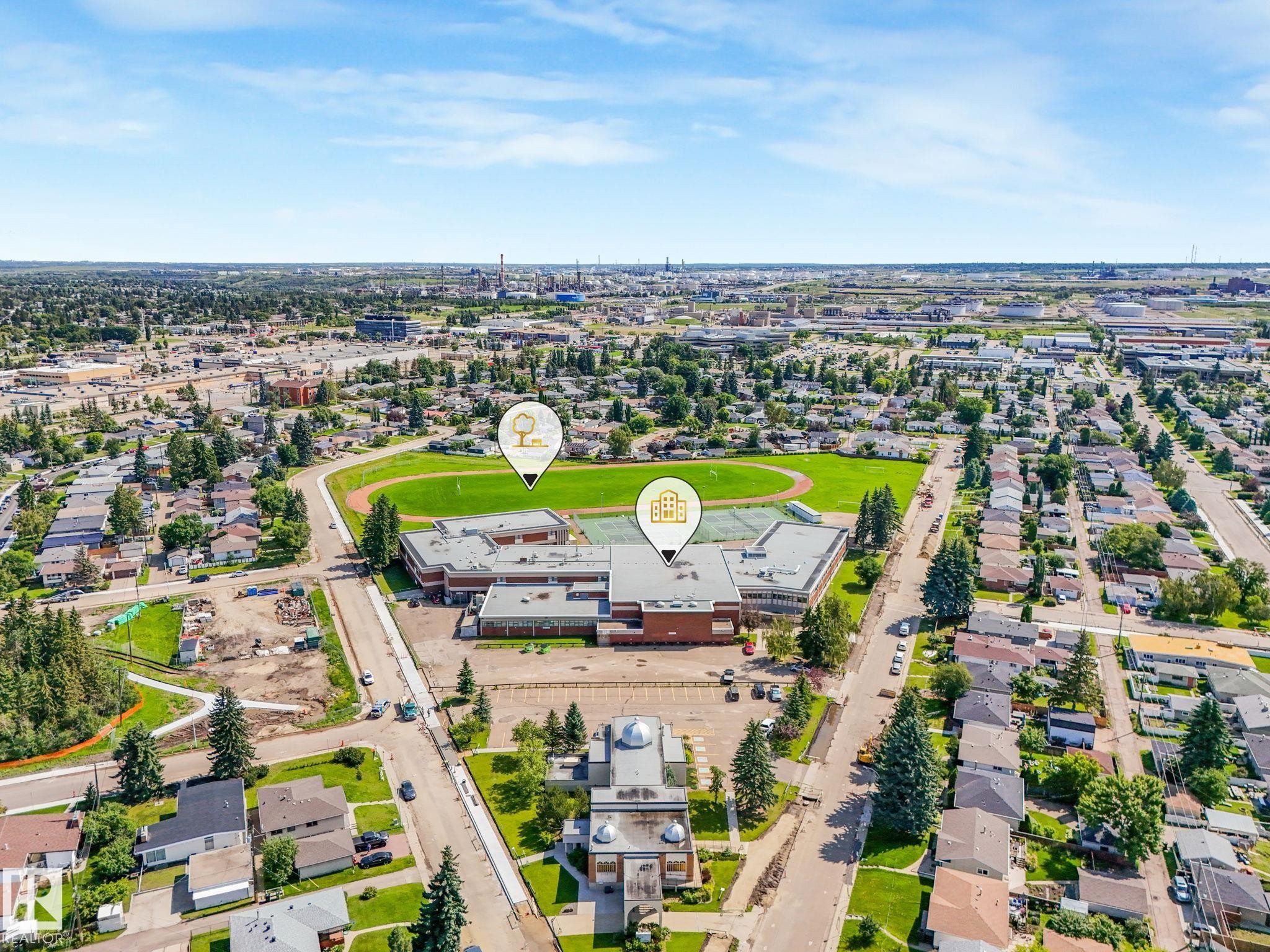 9528 54 Street Nw, Edmonton, AB - Outdoor With View