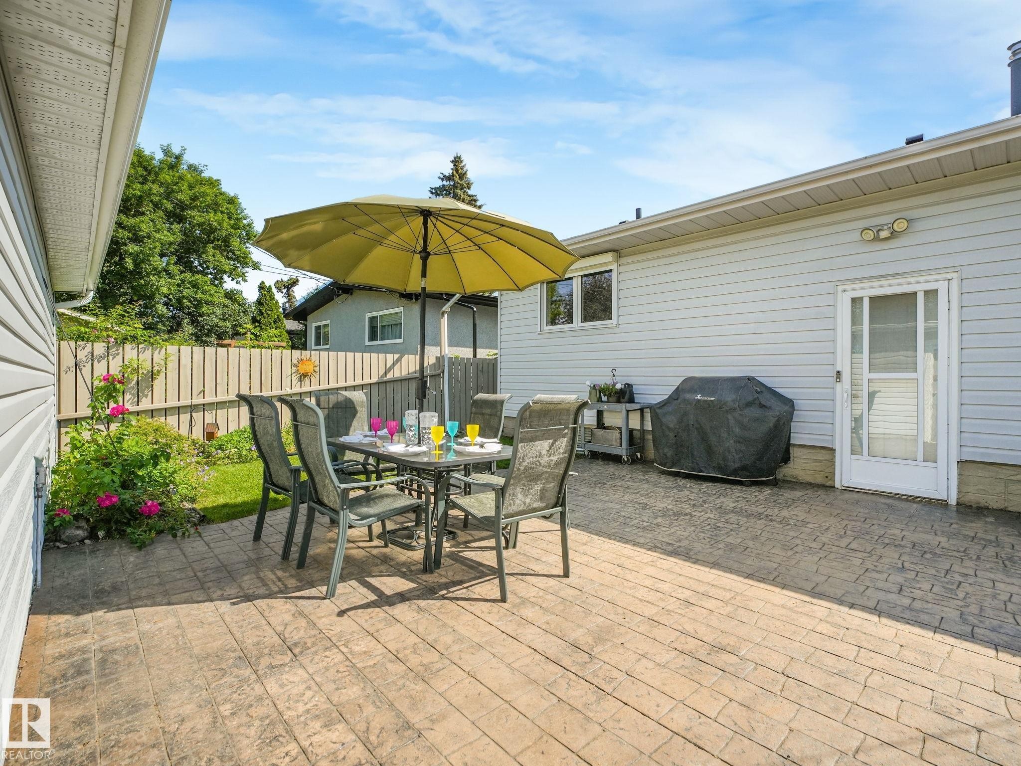 9528 54 Street Nw, Edmonton, AB - Outdoor With Deck Patio Veranda With Exterior