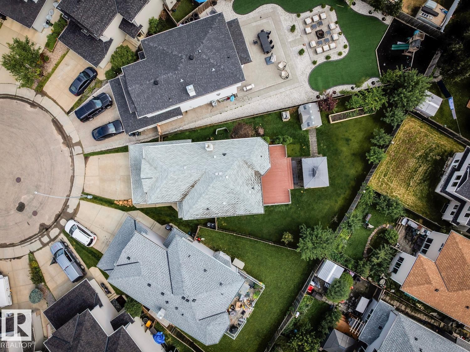 Aerial perspective showcasing a residential area - 16765 119 Street Nw, Edmonton, AB