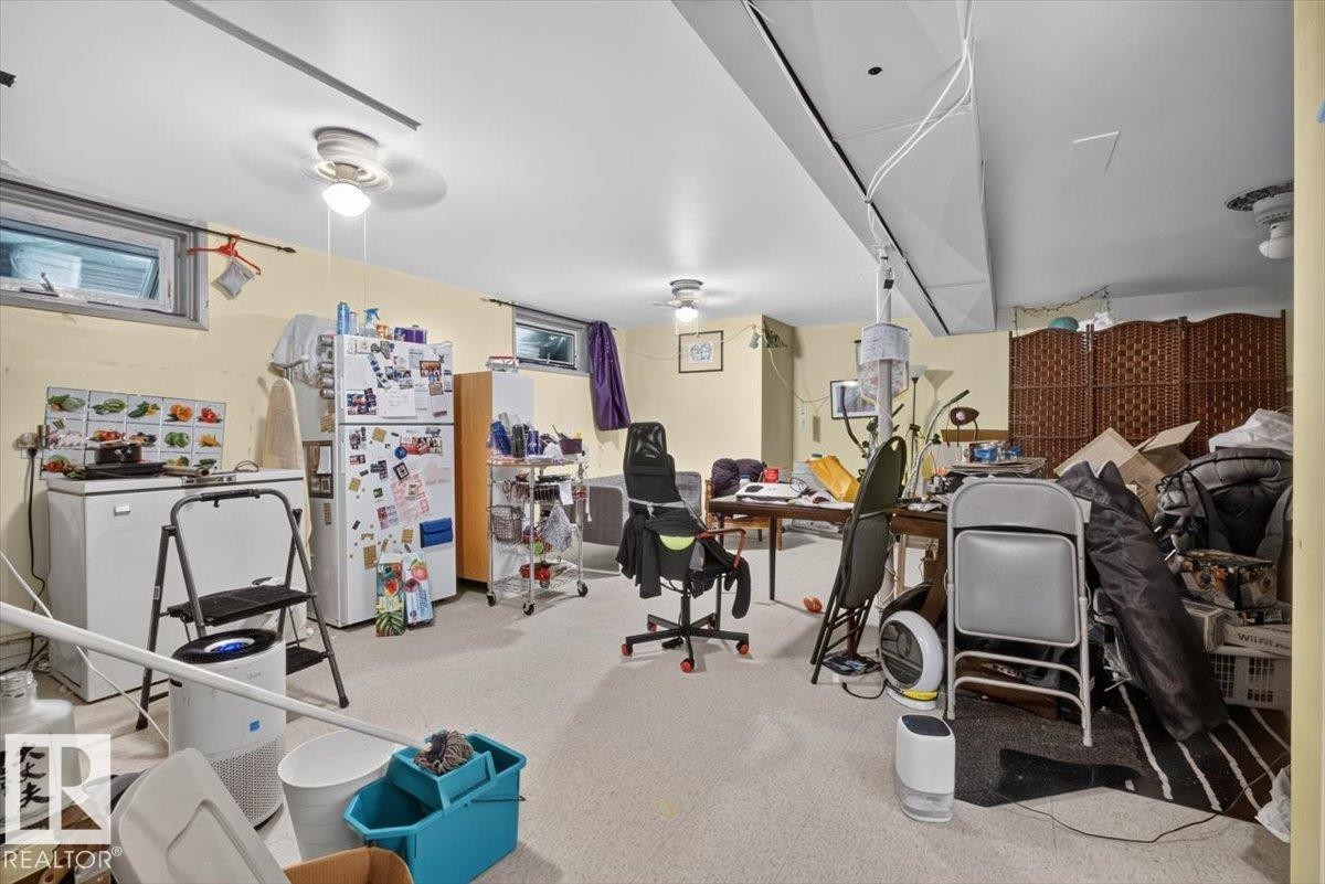 13411 101 Street Nw, Edmonton, AB - Indoor