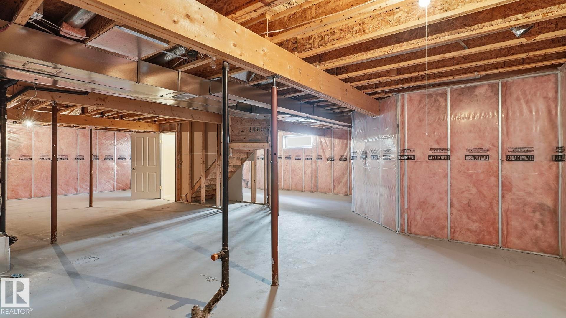 #31 8 Dechene Rd Nw, Edmonton, AB - Indoor Photo Showing Basement