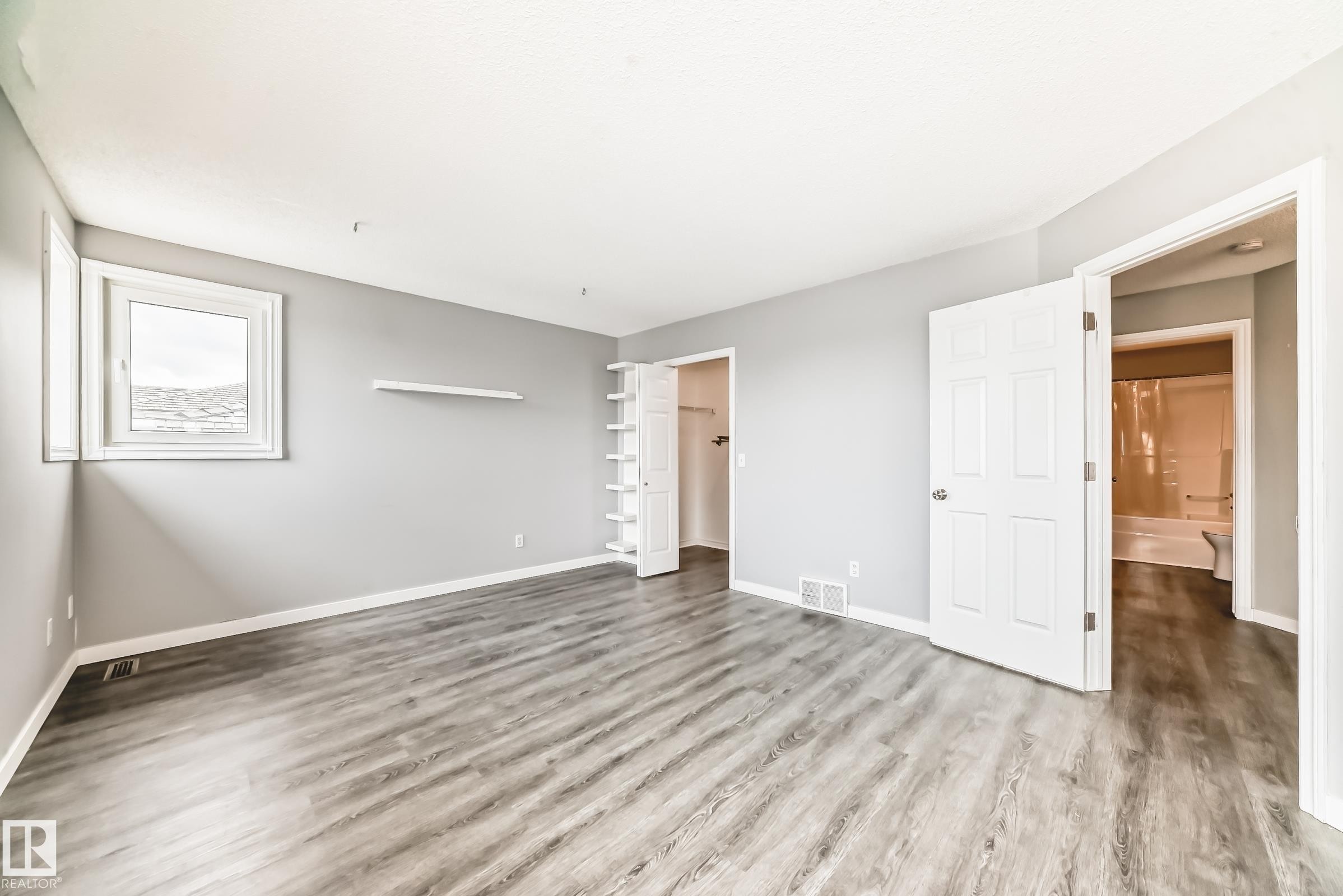 784 Blackburn Place Sw, Edmonton, AB - Indoor Photo Showing Other Room