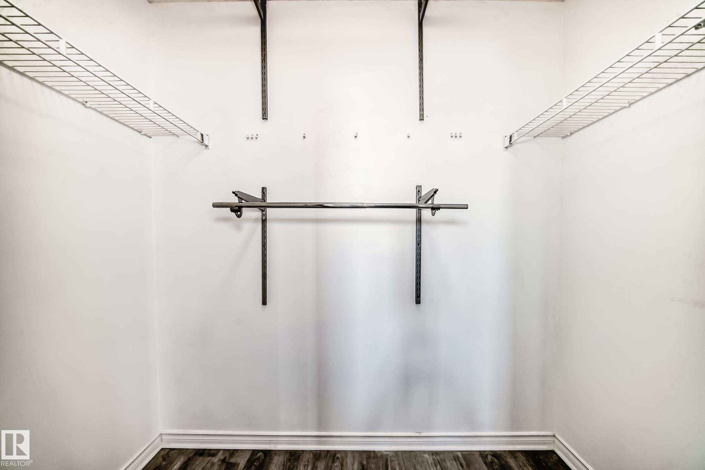 784 Blackburn Place Sw, Edmonton, AB - Indoor With Storage