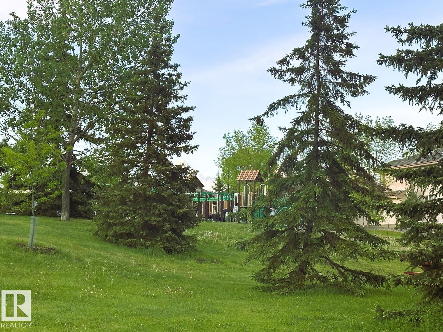 784 Blackburn Place Sw, Edmonton, AB - Outdoor