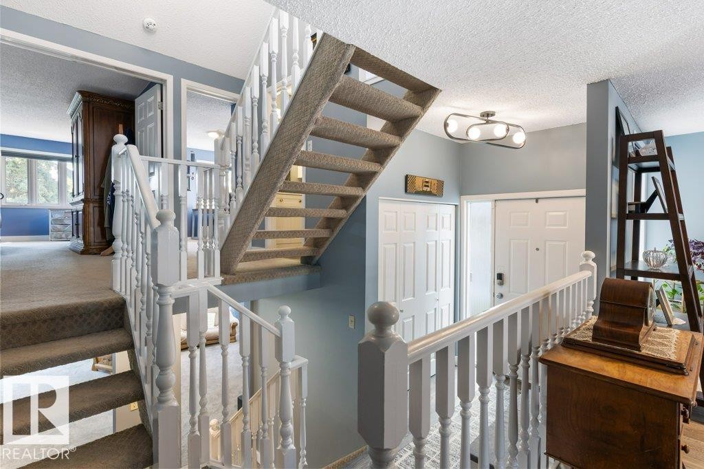 7 Whiteoaks Estates, St. Albert, AB - Indoor Photo Showing Other Room