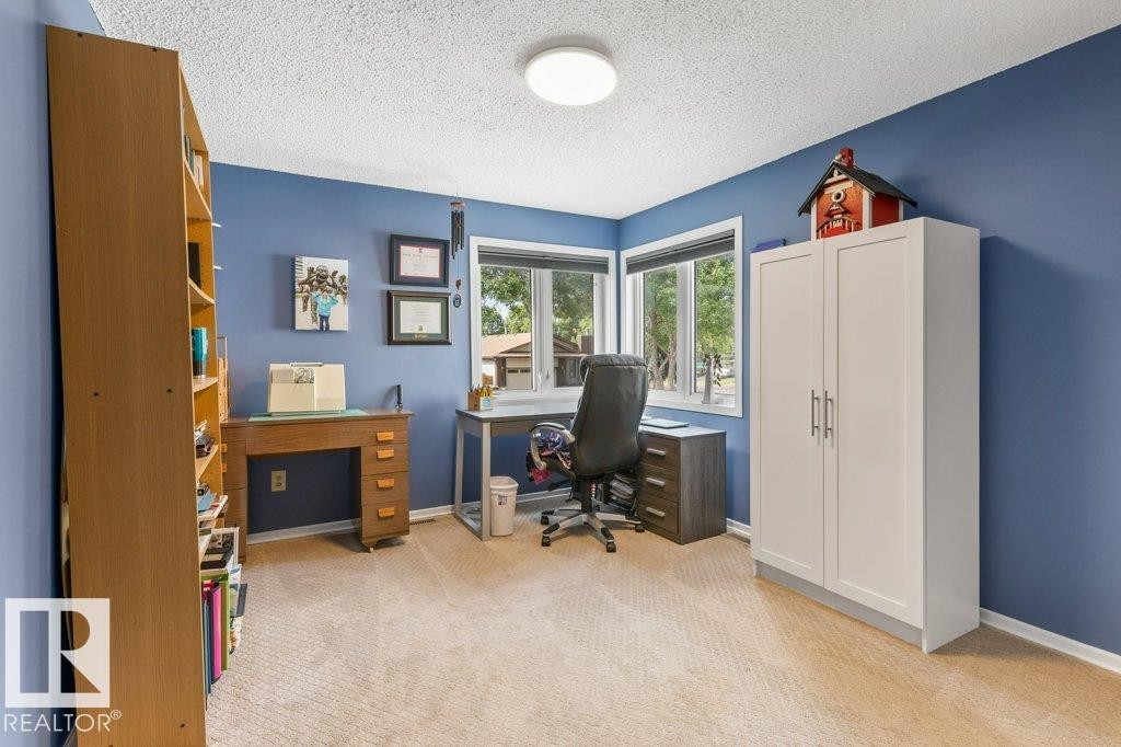 7 Whiteoaks Estates, St. Albert, AB - Indoor