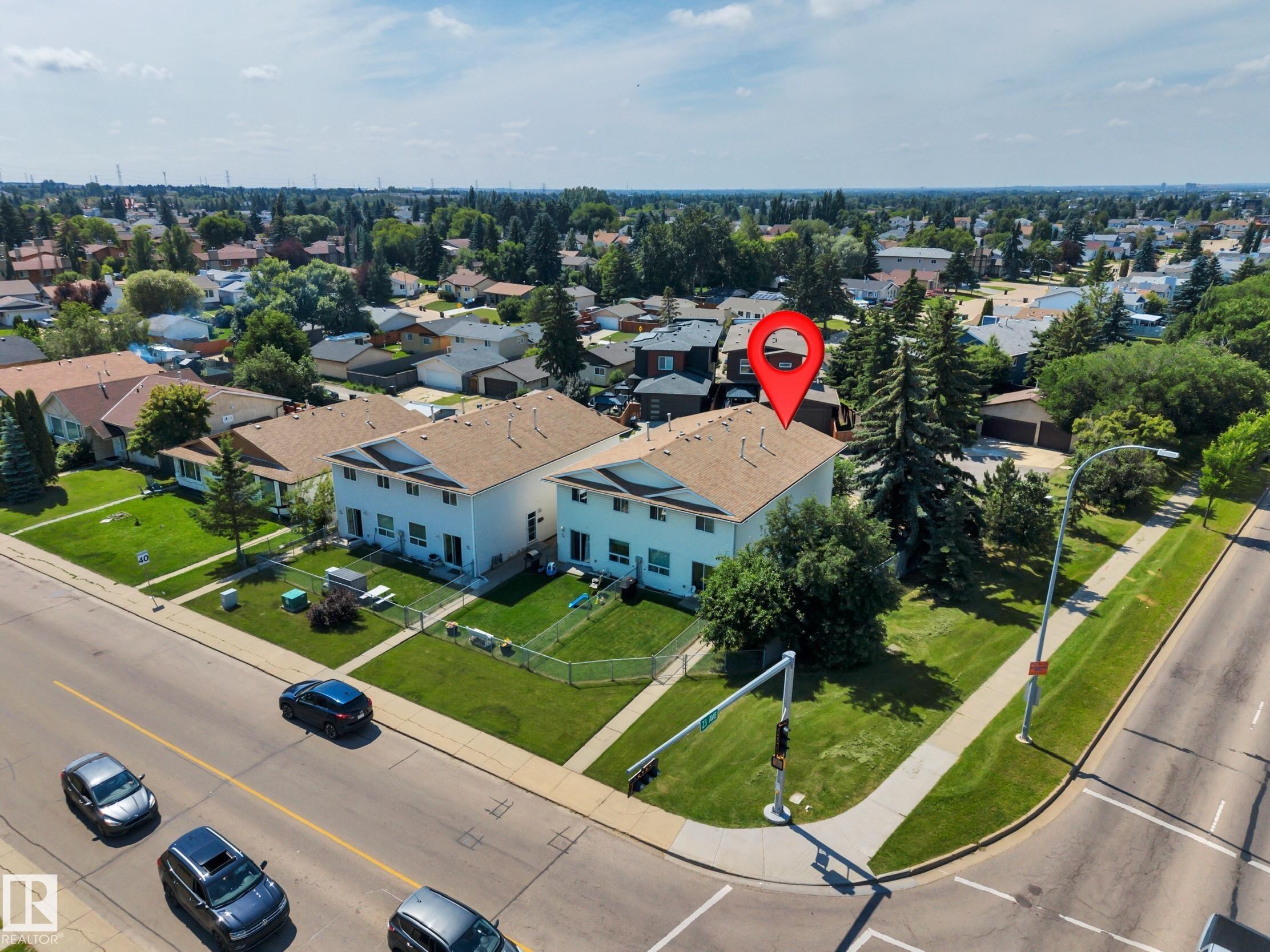 2218 38 Street Nw, Edmonton, AB - Outdoor With View