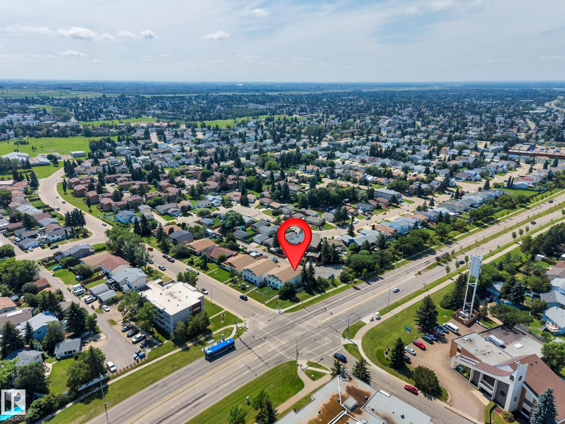 2218 38 Street Nw, Edmonton, AB - Outdoor With View