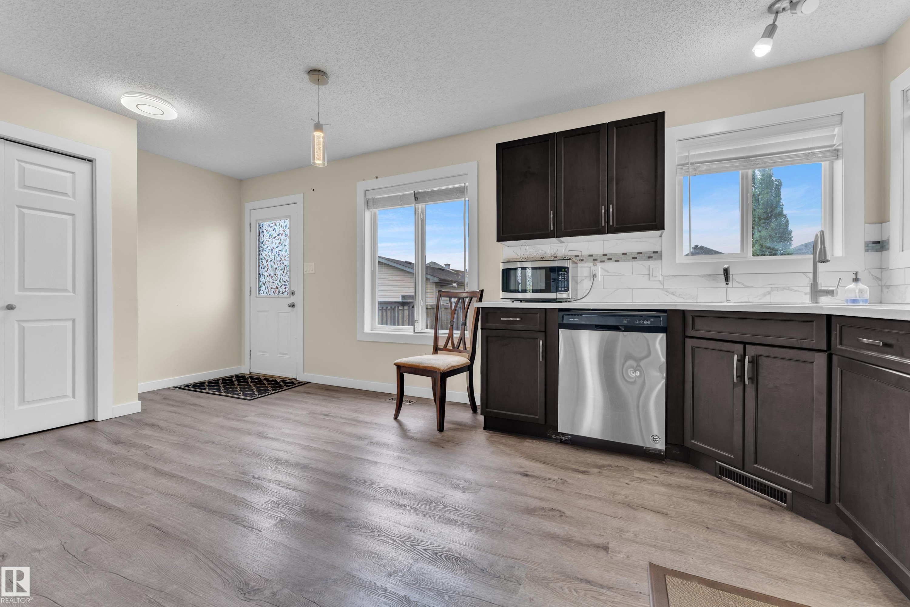 2362 29A Avenue Nw, Edmonton, AB