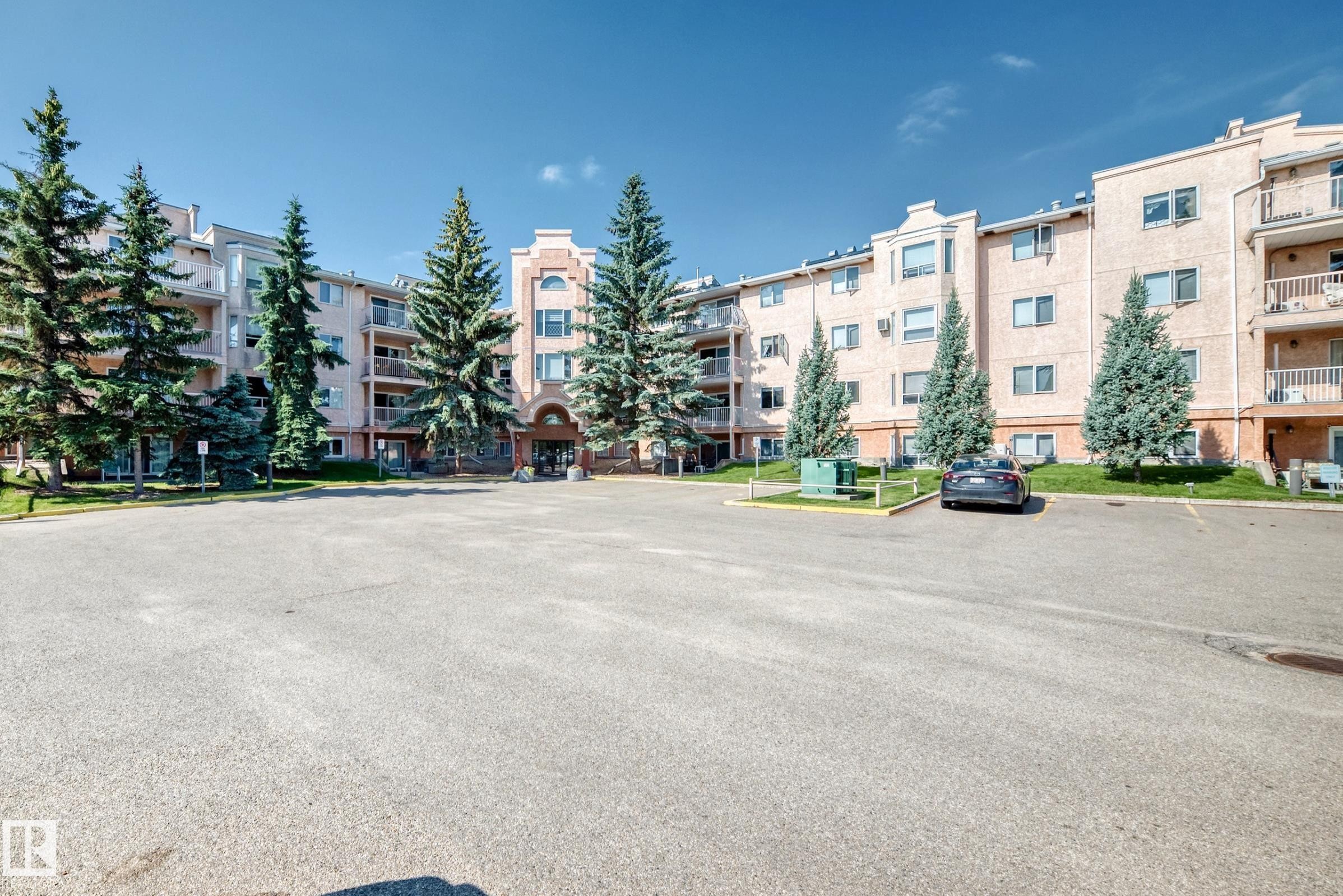 #109 10945 21 Av Nw, Edmonton, AB - Outdoor With Facade