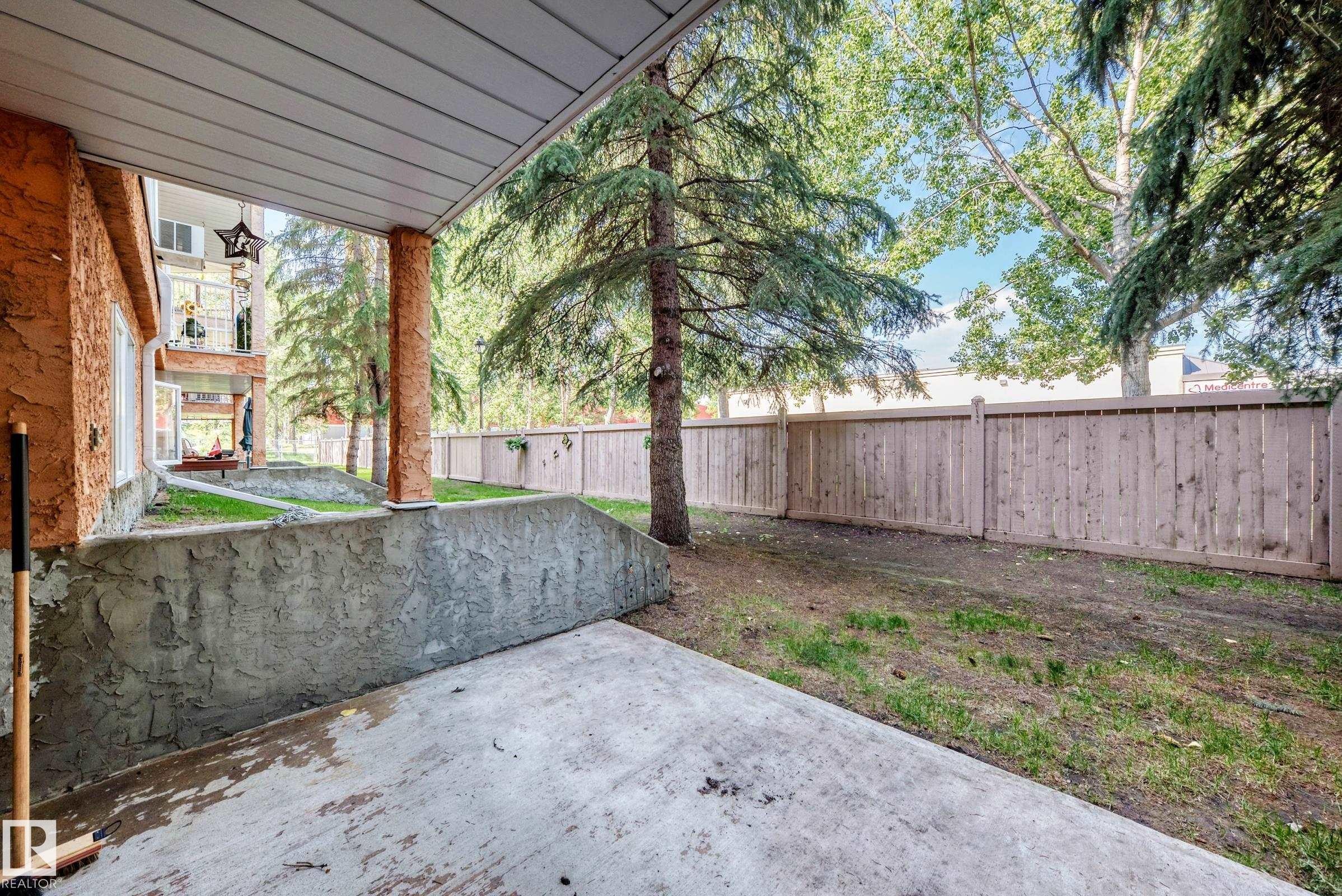 #109 10945 21 Av Nw, Edmonton, AB - Outdoor