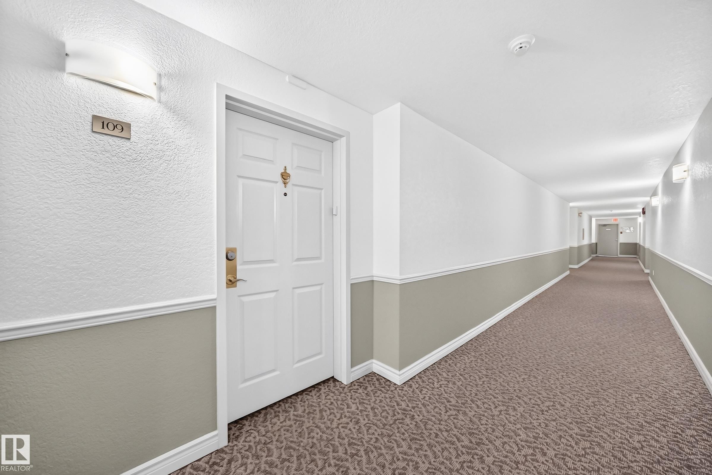 #109 10945 21 Av Nw, Edmonton, AB - Indoor Photo Showing Other Room