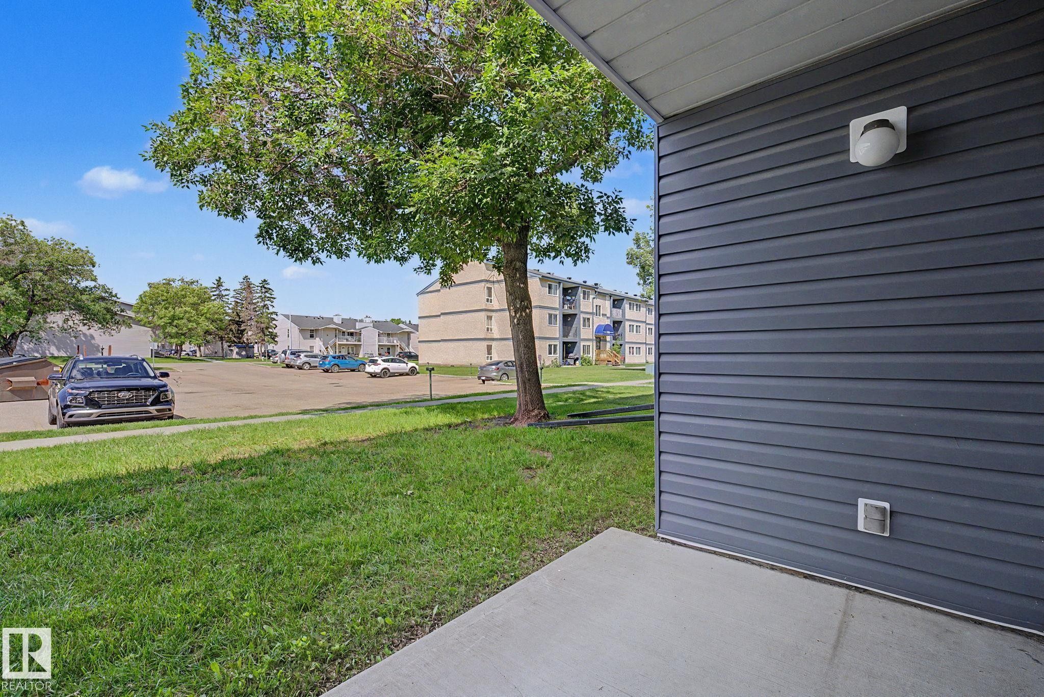 #101 7203 171 St Nw, Edmonton, AB - Outdoor