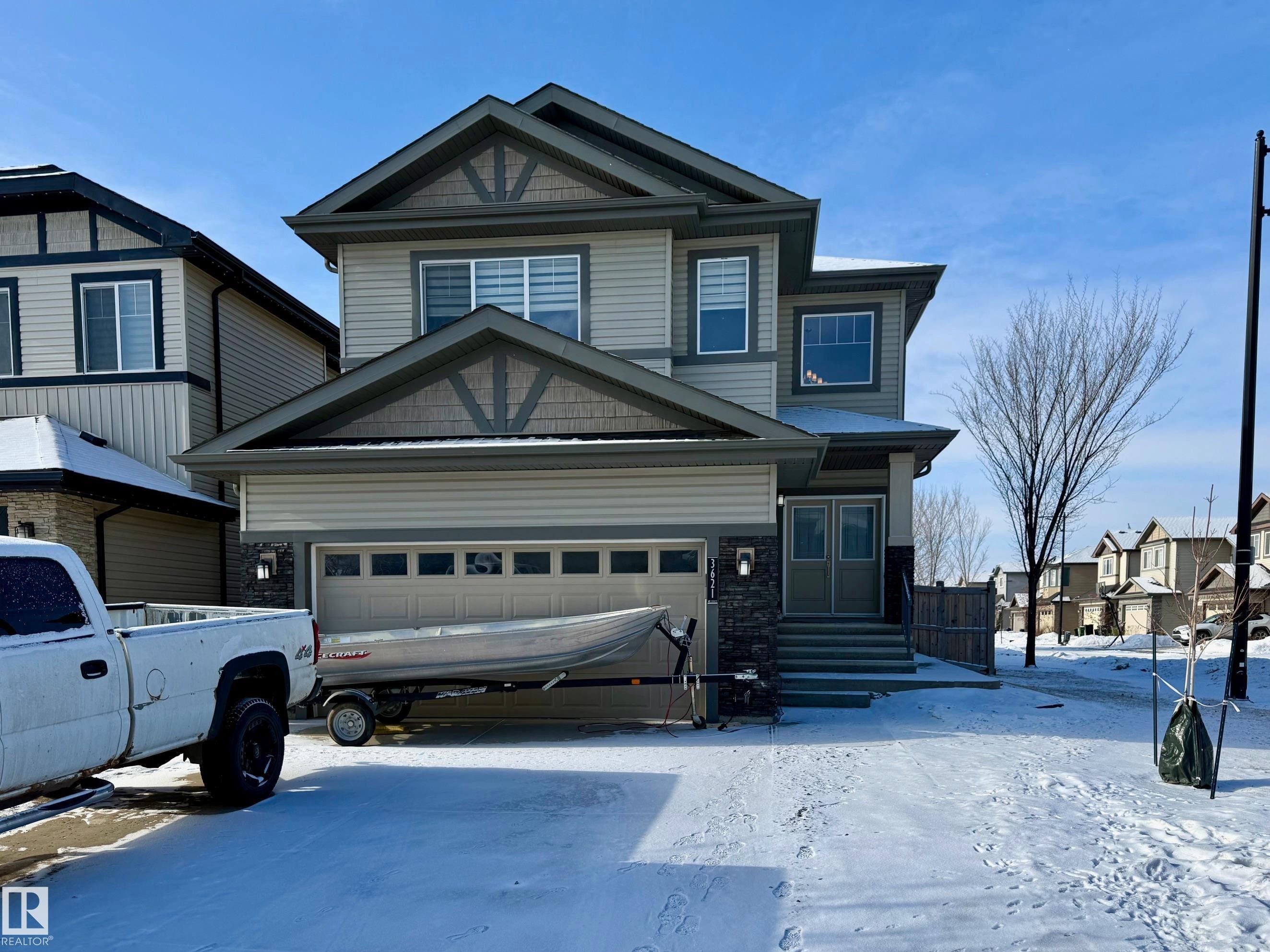 3621 Claxton Place Sw, Edmonton, AB - Outdoor With Facade
