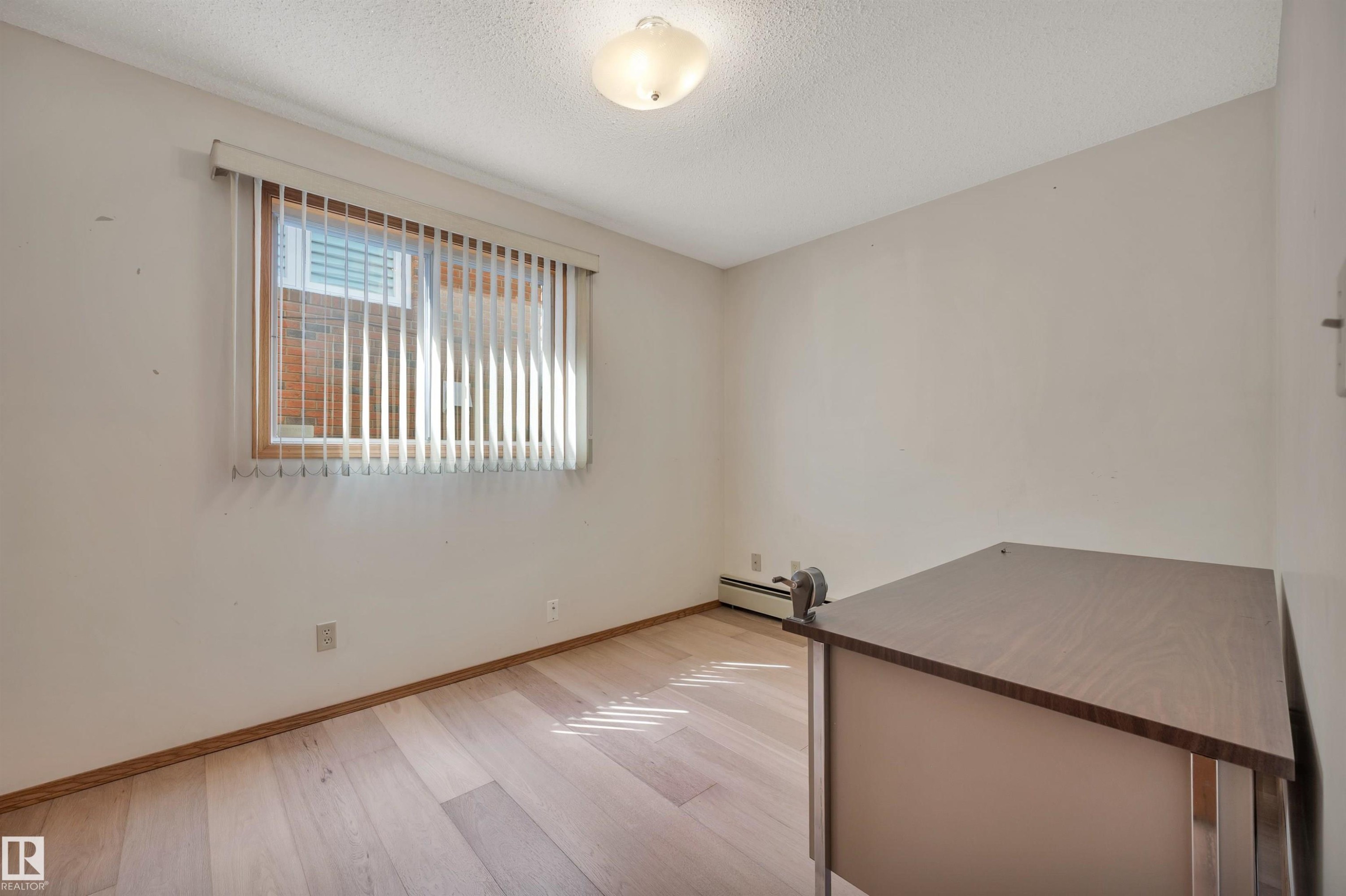 10155 74 Street Nw, Edmonton, AB - Indoor Photo Showing Other Room