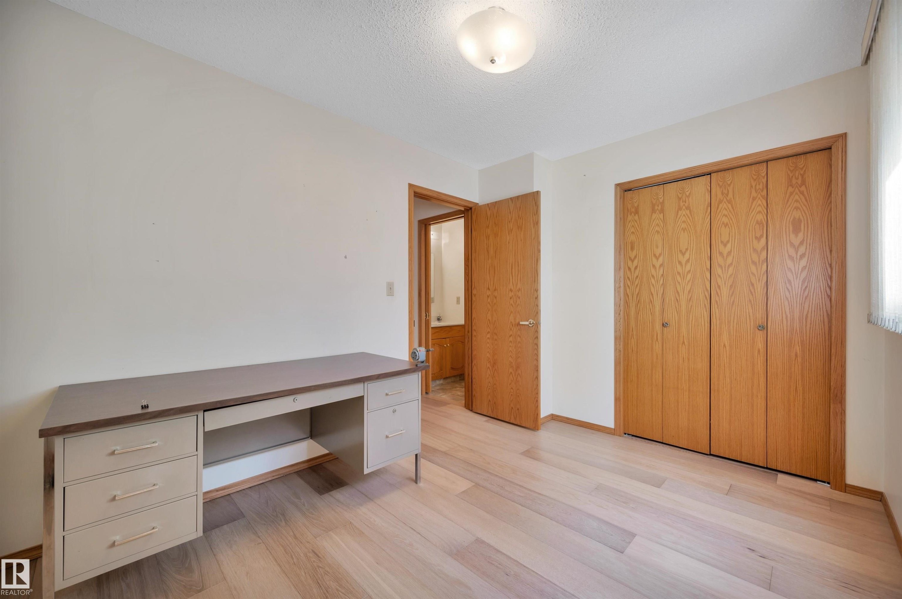 10155 74 Street Nw, Edmonton, AB - Indoor Photo Showing Other Room