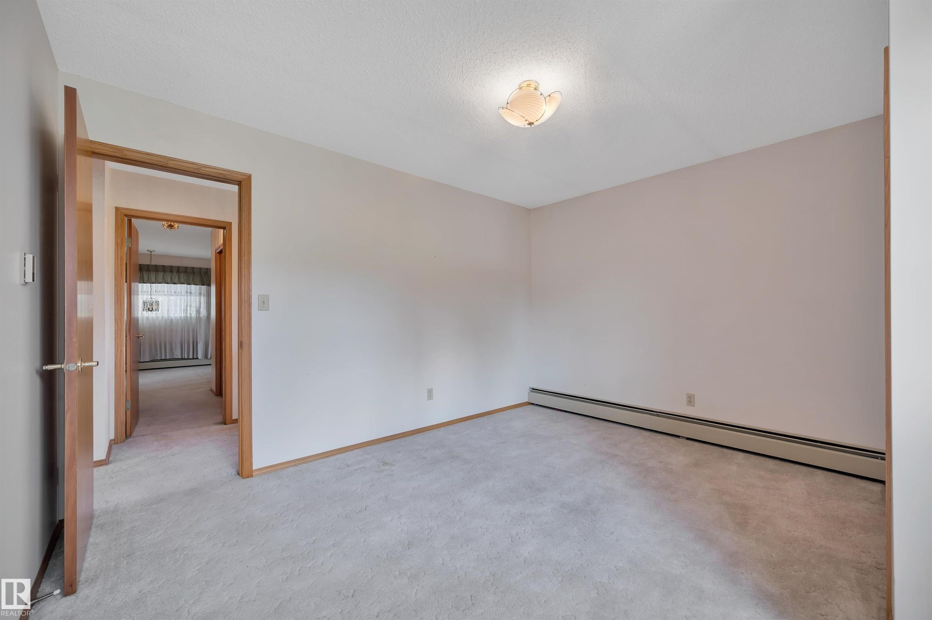 10155 74 Street Nw, Edmonton, AB - Indoor Photo Showing Other Room