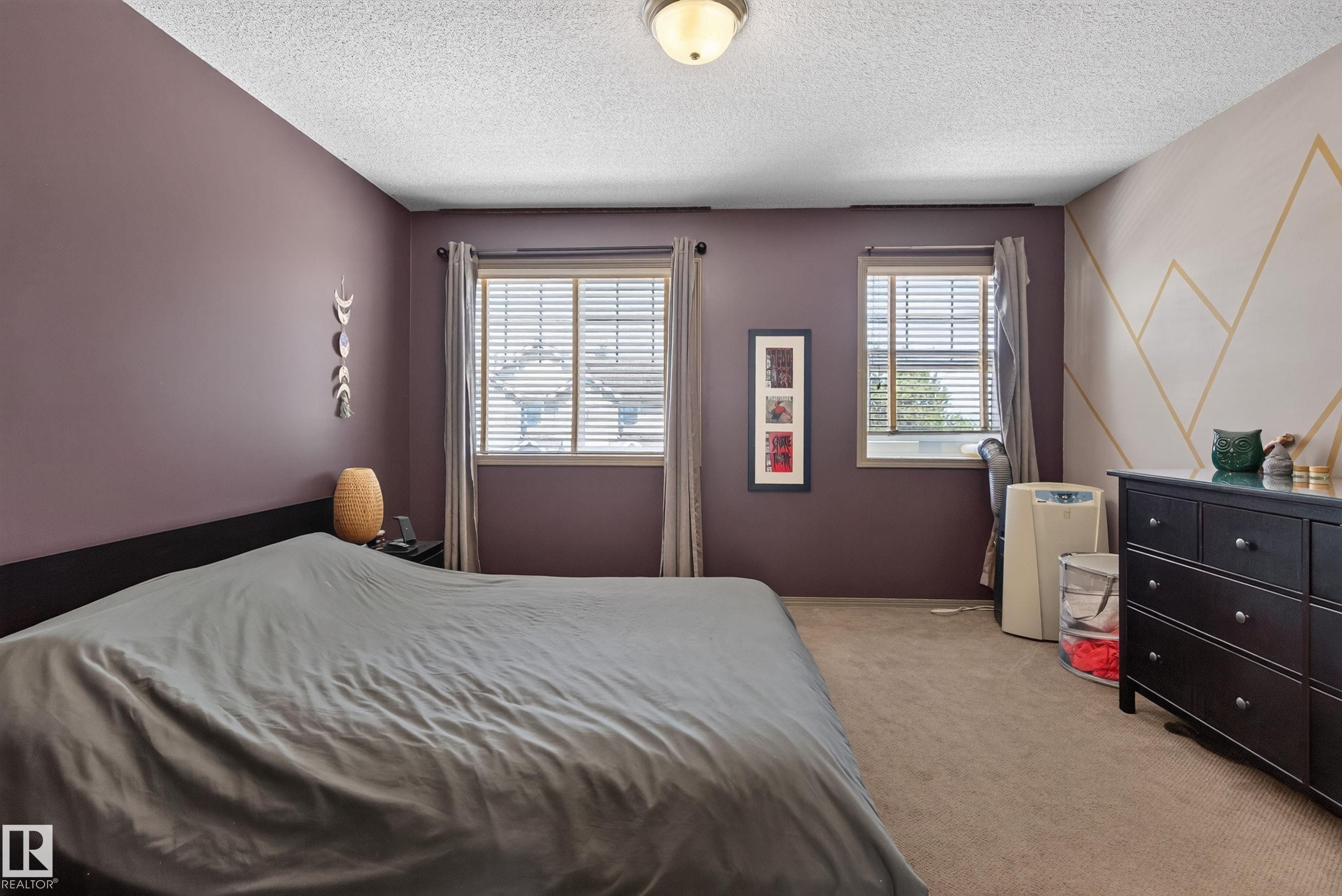 #2 5604 199 St Nw, Edmonton, AB - Indoor Photo Showing Bedroom