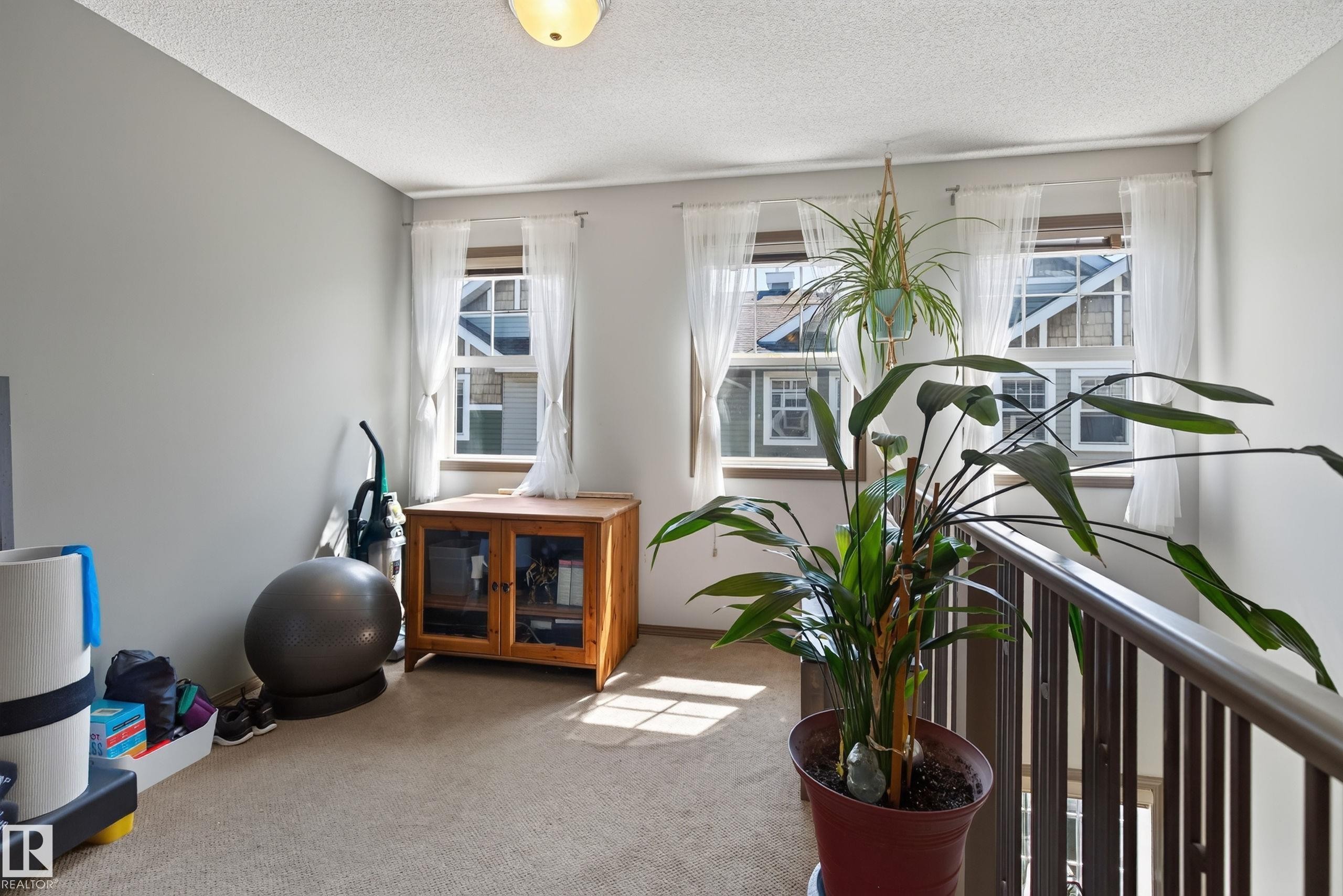 #2 5604 199 St Nw, Edmonton, AB - Indoor Photo Showing Other Room