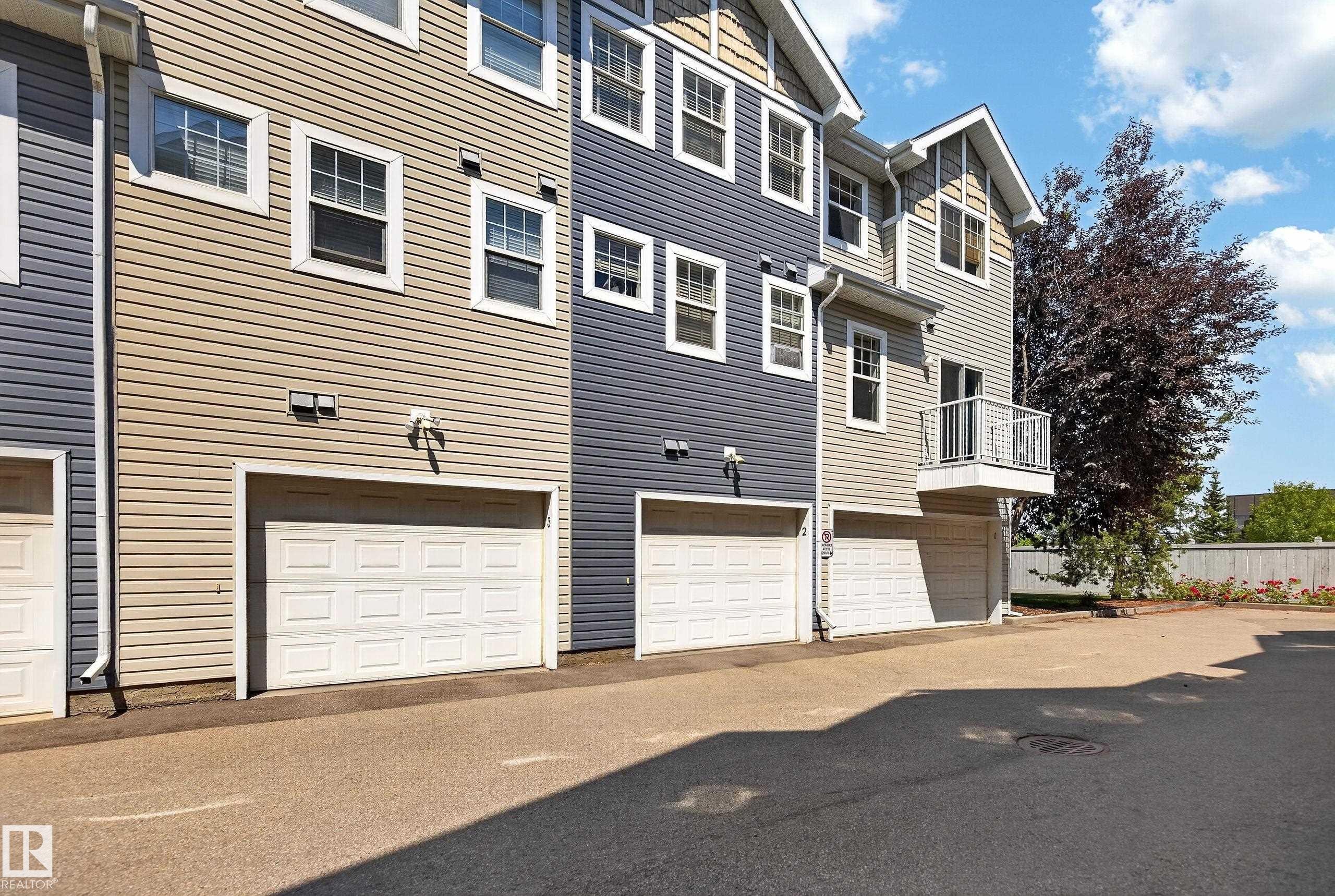 #2 5604 199 St Nw, Edmonton, AB - Outdoor