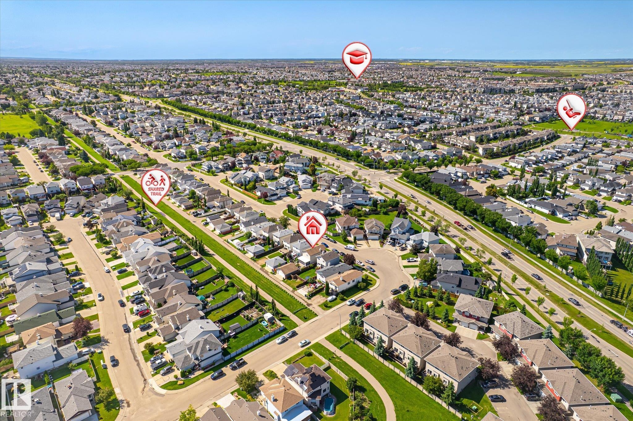 Expansive residential neighborhood featuring a network of streets and numerous detached homes - 4317 152 Avenue Nw, Edmonton, AB - Outdoor With View