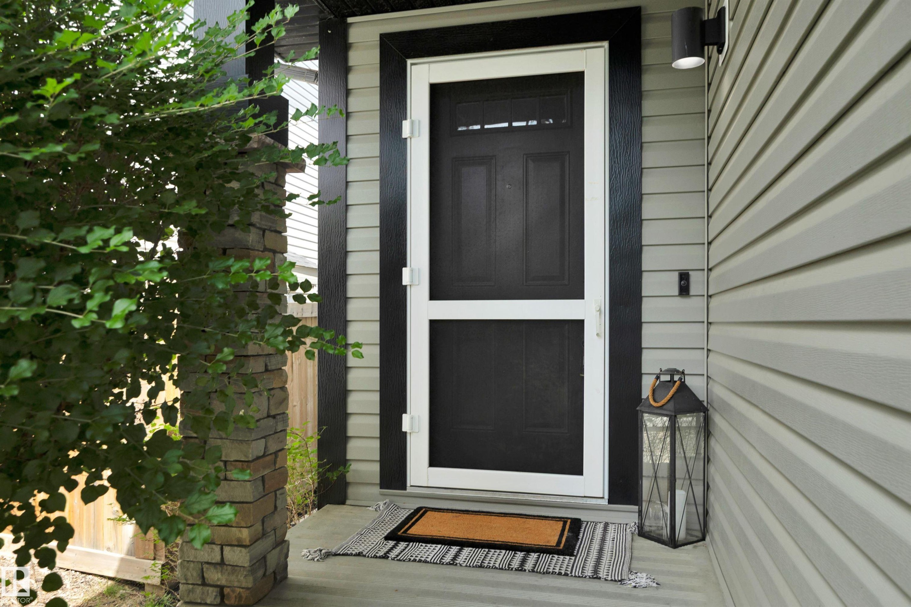4029 Alexander Way Sw, Edmonton, AB - Outdoor With Exterior