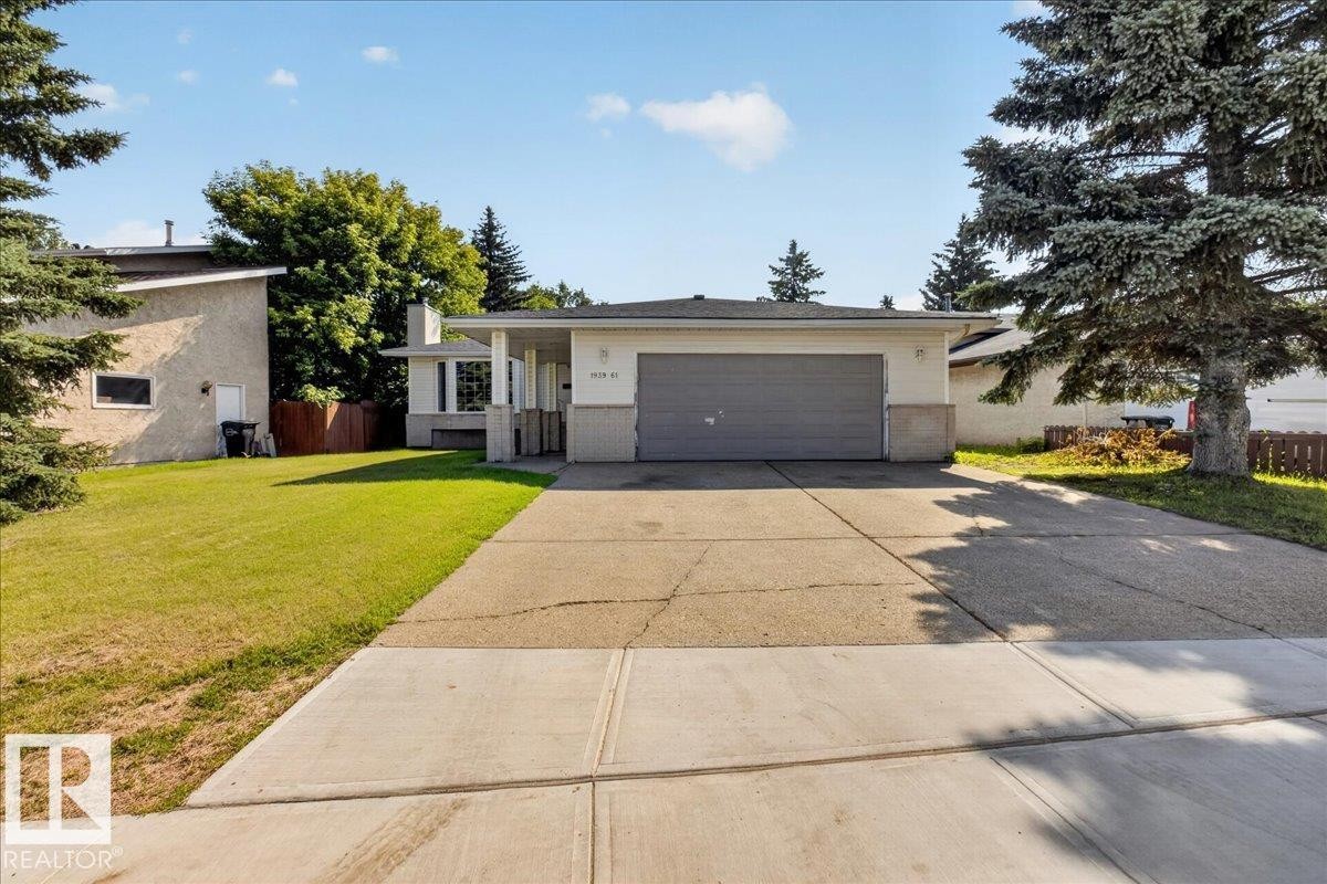 1939 61 Street Nw, Edmonton, AB - Outdoor With Facade
