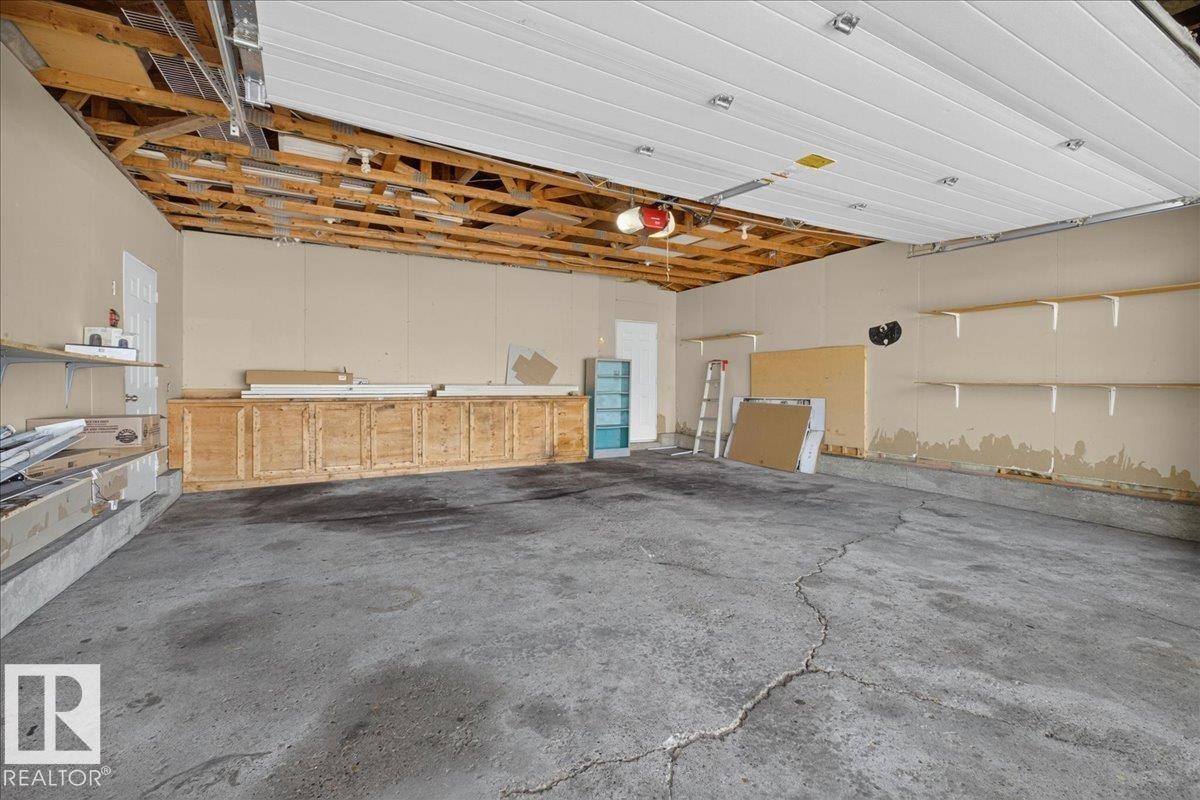 1939 61 Street Nw, Edmonton, AB - Indoor Photo Showing Other Room