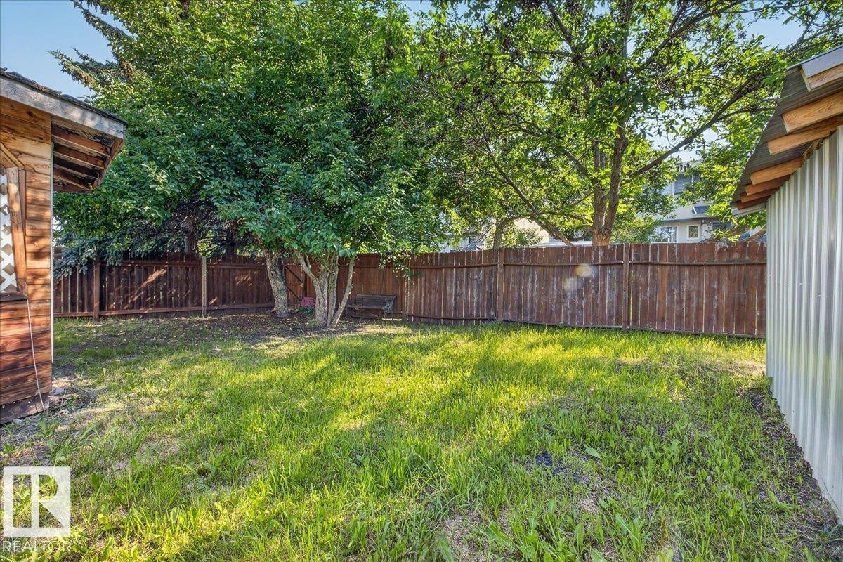 1939 61 Street Nw, Edmonton, AB - Outdoor