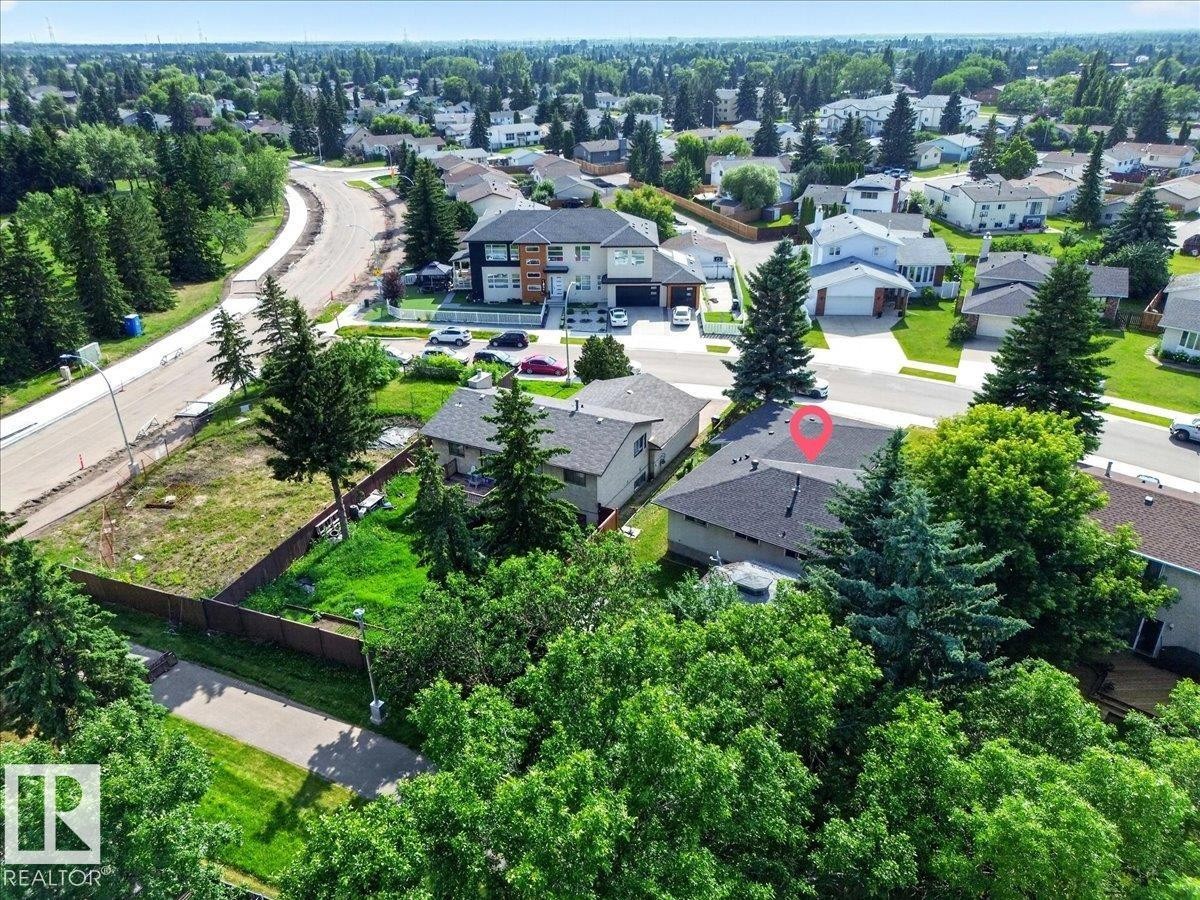 1939 61 Street Nw, Edmonton, AB - Outdoor With View
