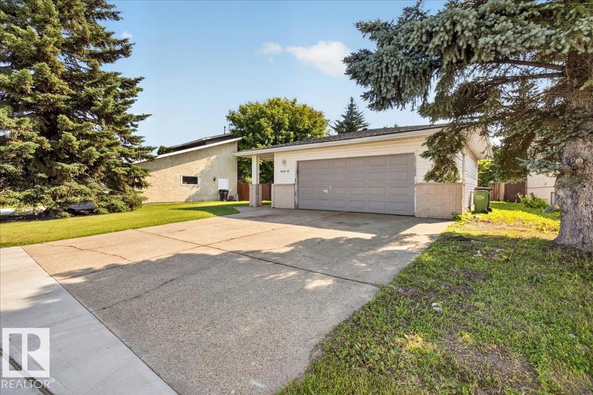 1939 61 Street Nw, Edmonton, AB - Outdoor