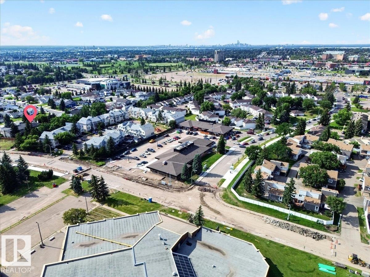 1939 61 Street Nw, Edmonton, AB - Outdoor With View