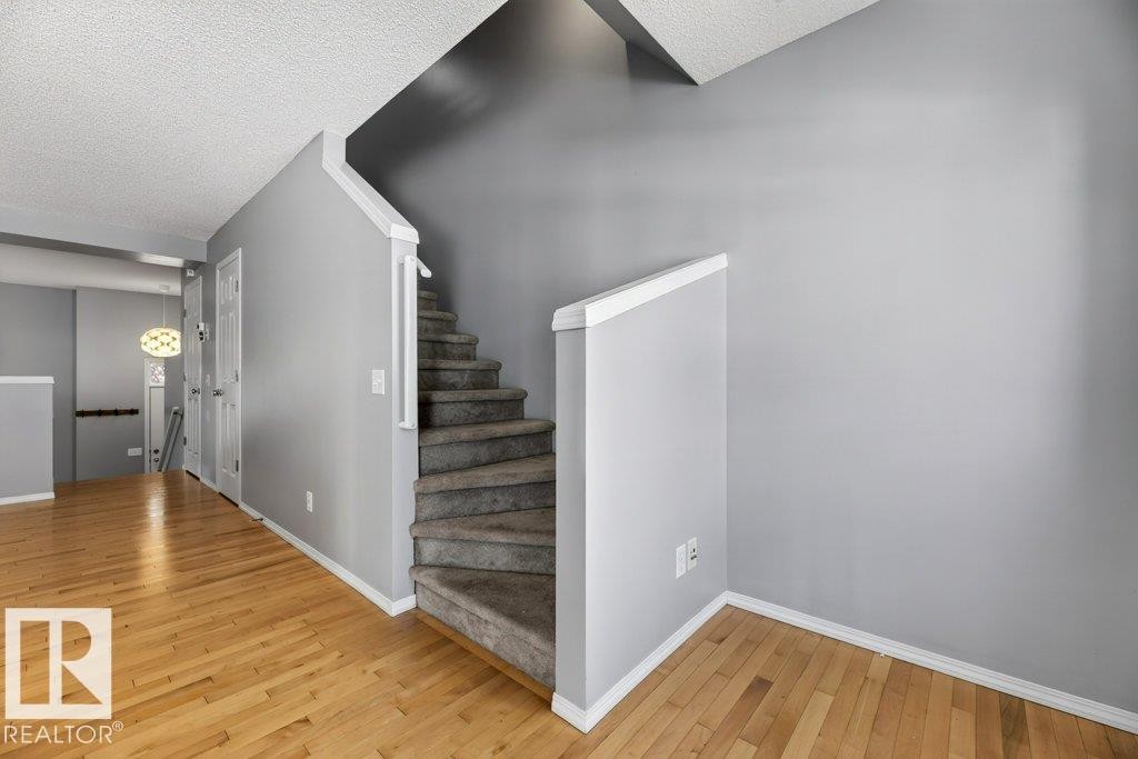 #7 8304 11 Av Sw, Edmonton, AB - Indoor Photo Showing Other Room