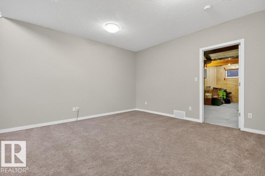 4237 Prowse Way, Edmonton, AB - Indoor Photo Showing Other Room