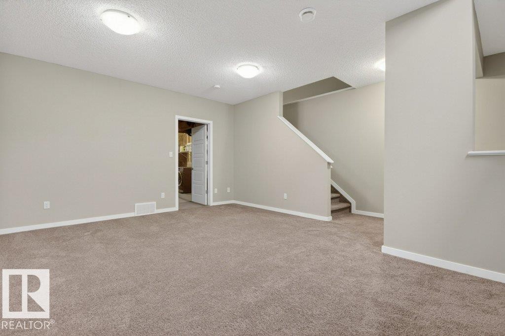 4237 Prowse Way, Edmonton, AB - Indoor Photo Showing Other Room
