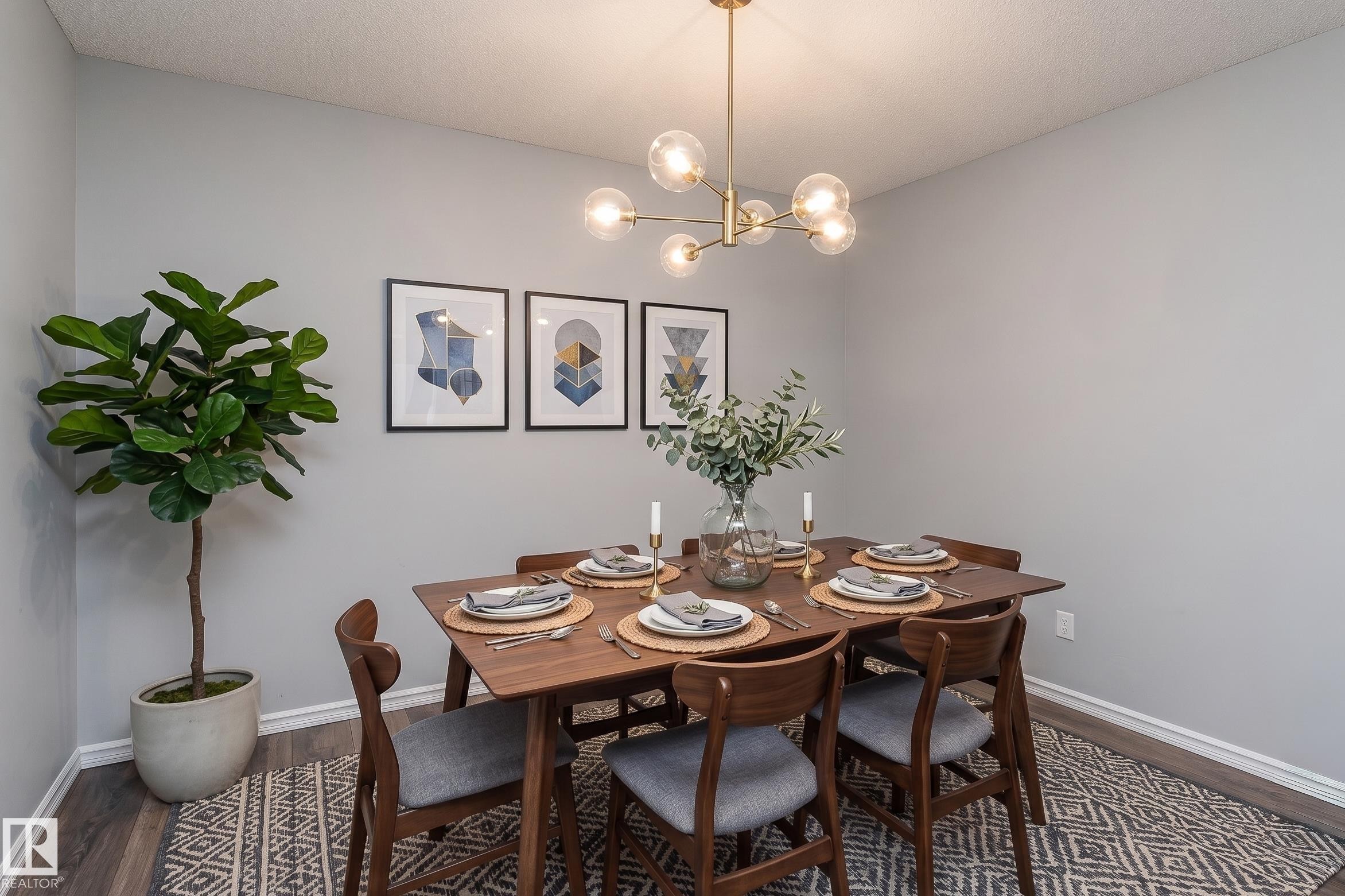 8811 223 Street Nw, Edmonton, AB - Indoor Photo Showing Dining Room