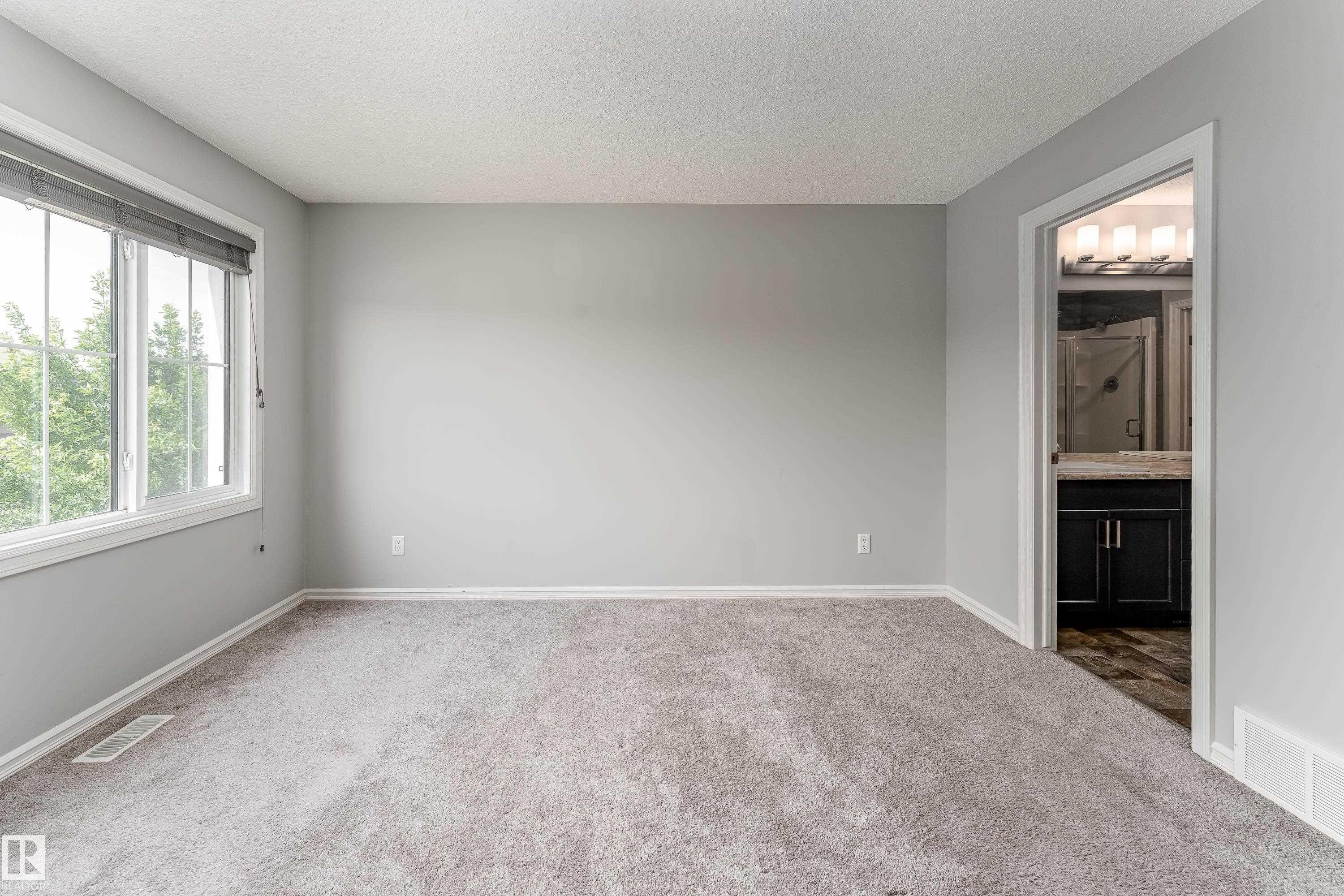 8811 223 Street Nw, Edmonton, AB - Indoor Photo Showing Other Room