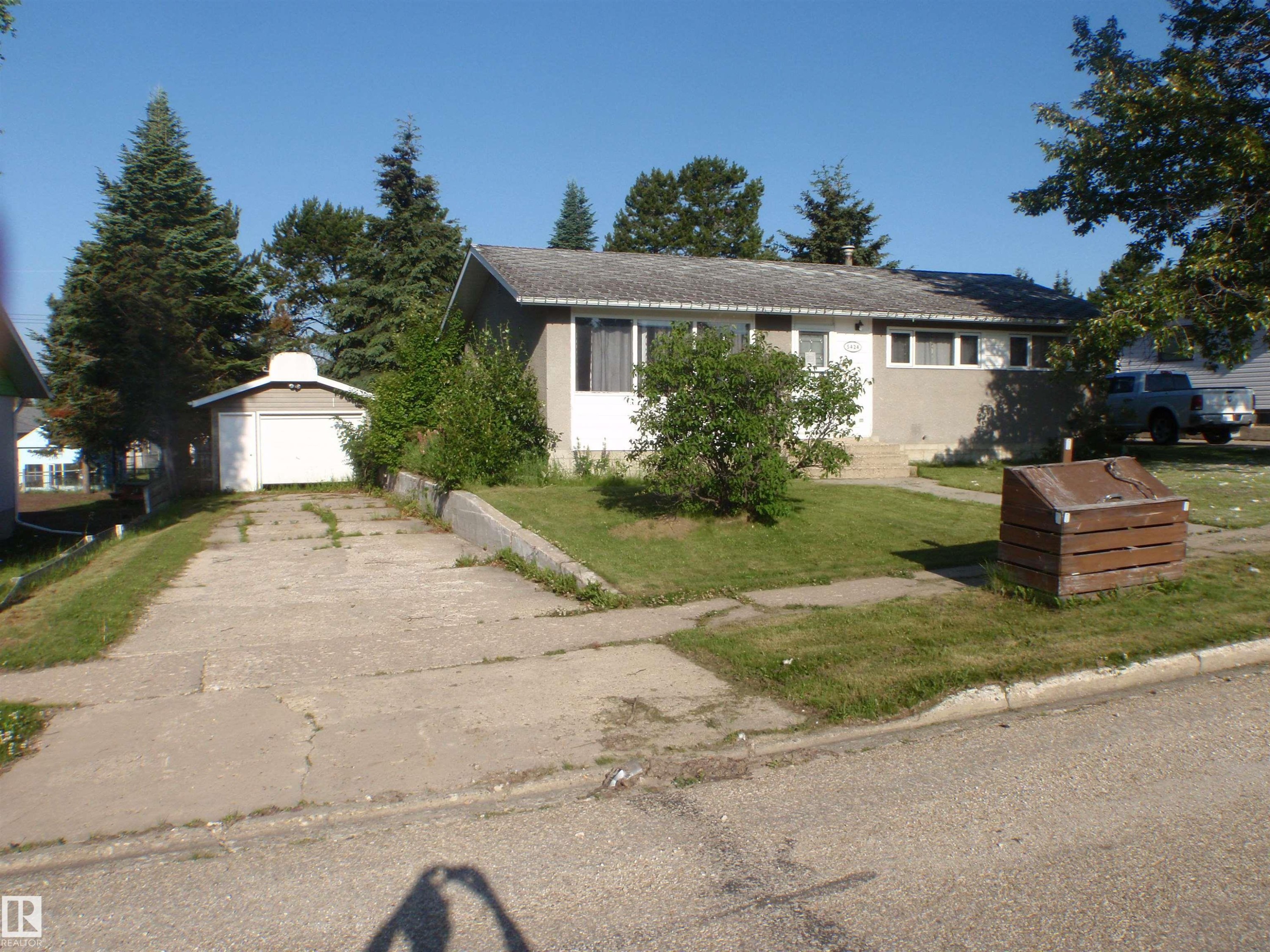 5424 Willock Crescent, Swan Hills, AB - Outdoor