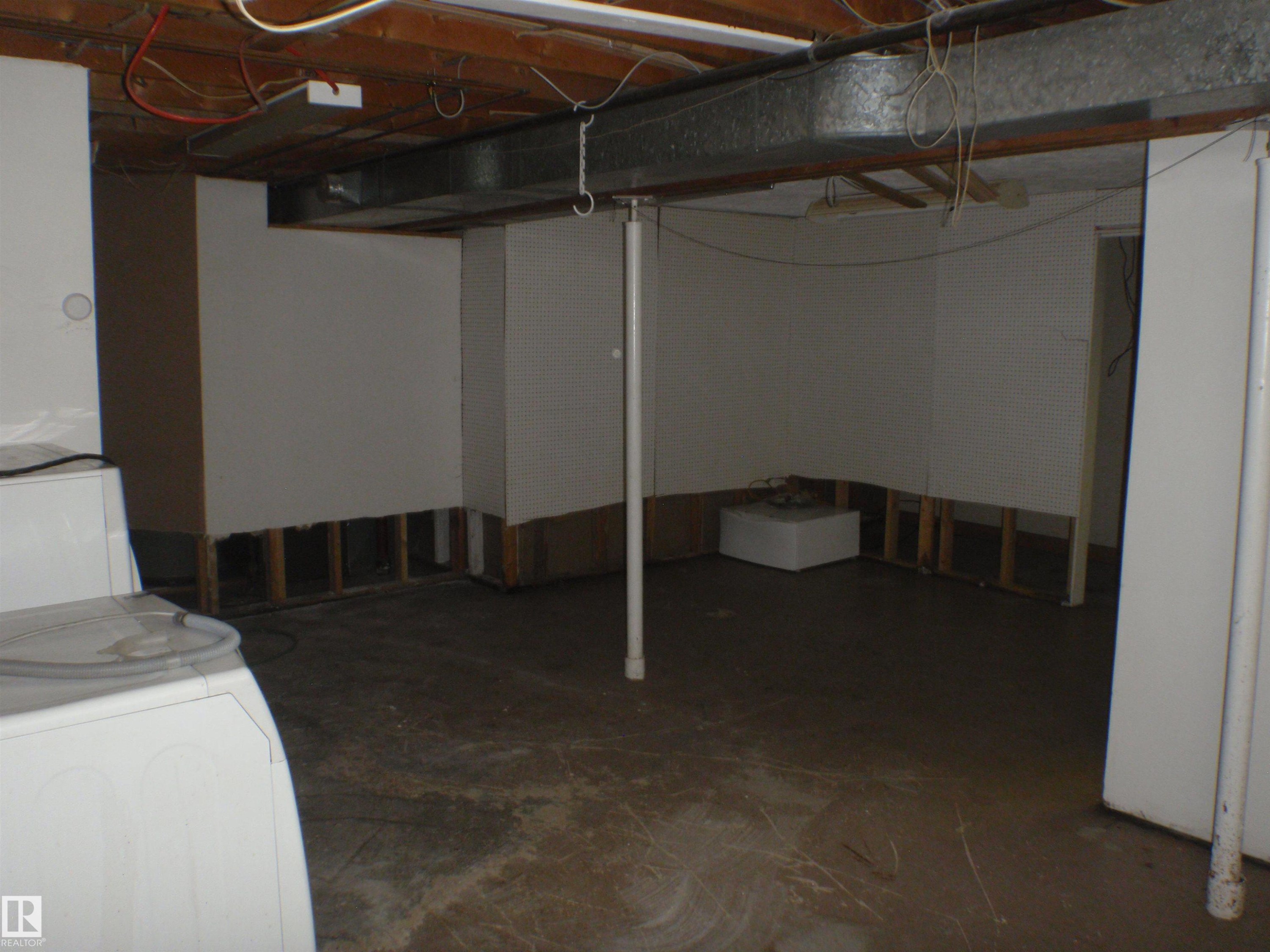 5424 Willock Crescent, Swan Hills, AB - Indoor Photo Showing Basement